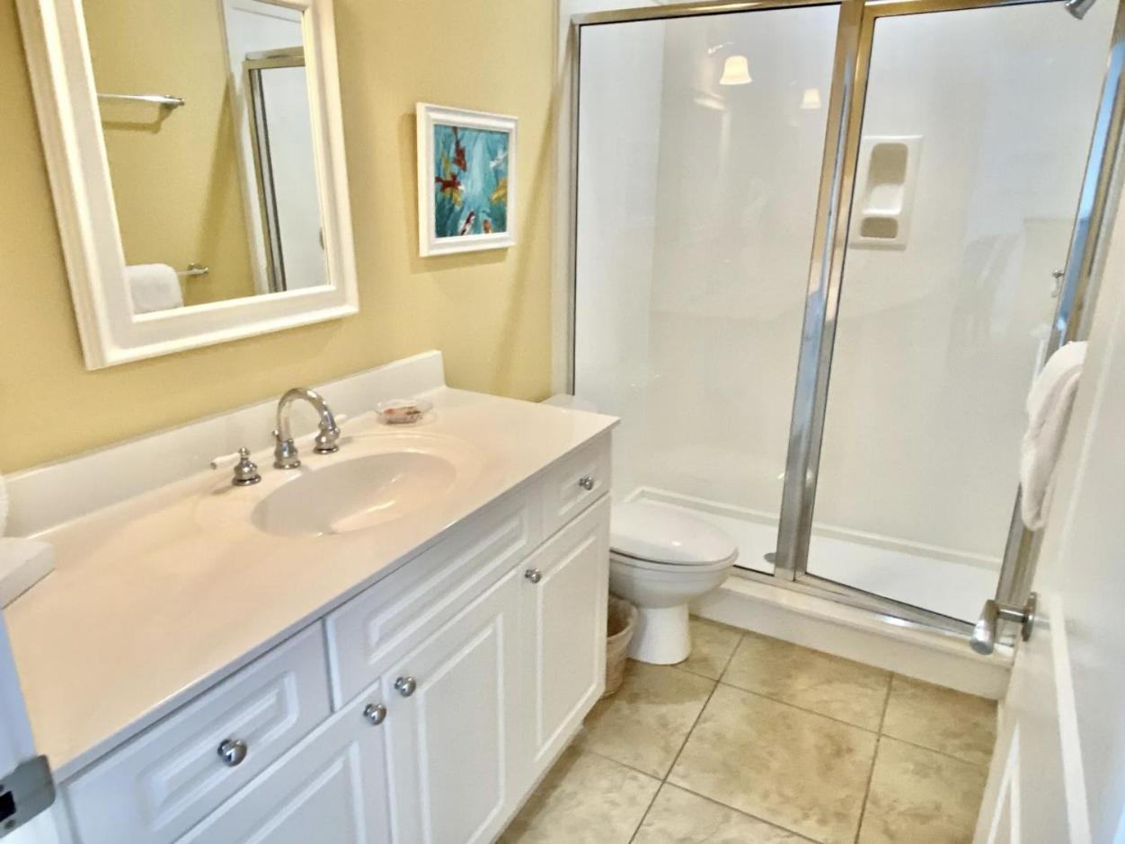 Apartment Available For Season! Waterscape A601 Banana Pancakes