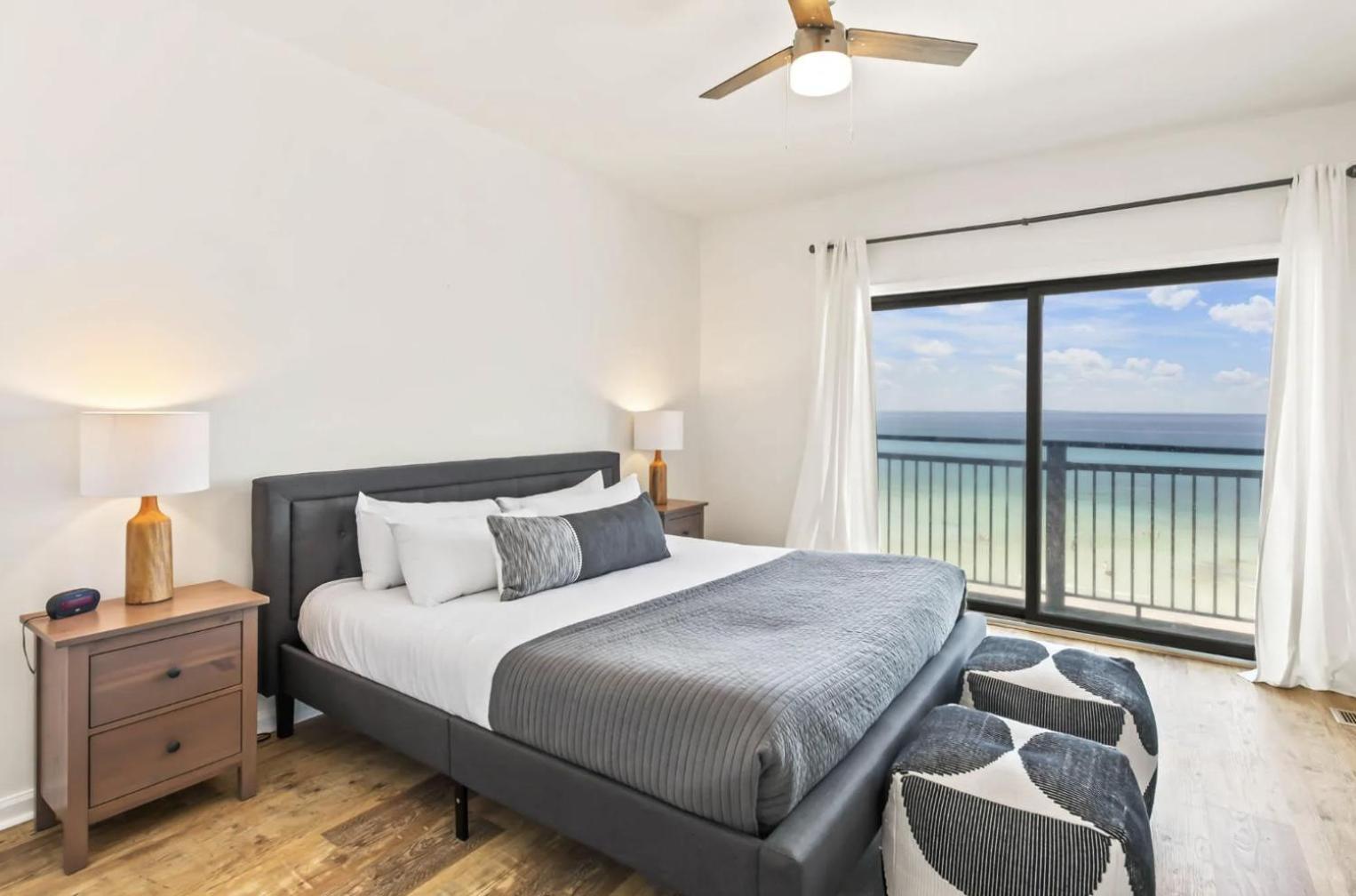 Apartment Available For Season! One Life One Gulf-front Townhome Seagrove Beach