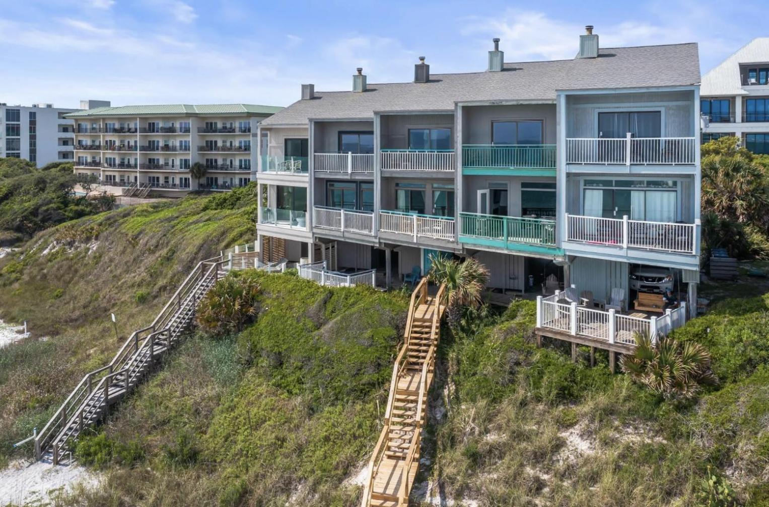 Available For Season! One Life One Gulf-front Townhome *