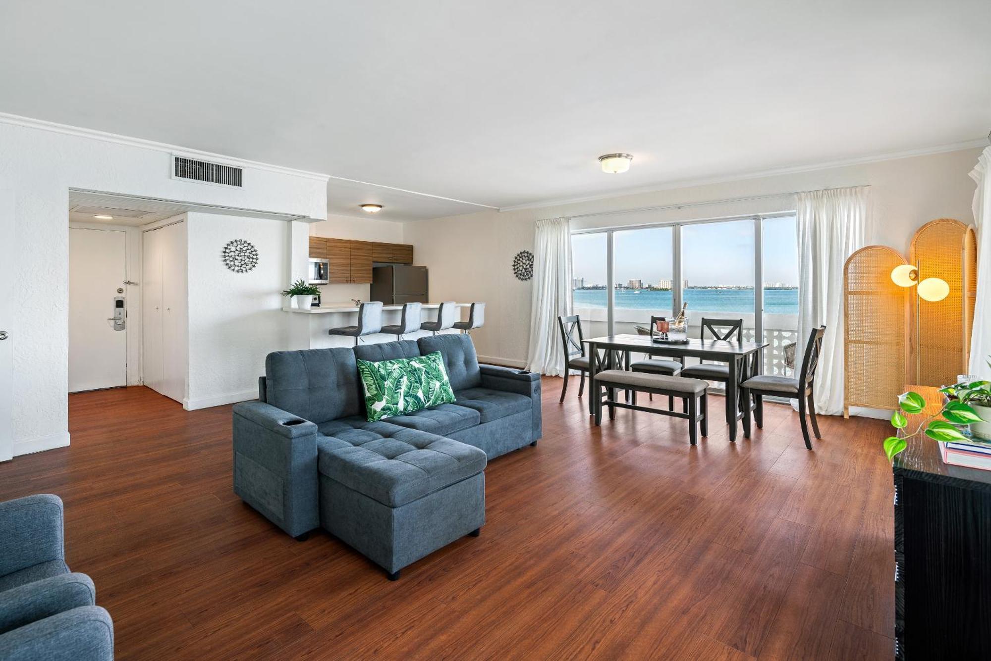 Hotel Palm Tree Club Miami North Bay Village