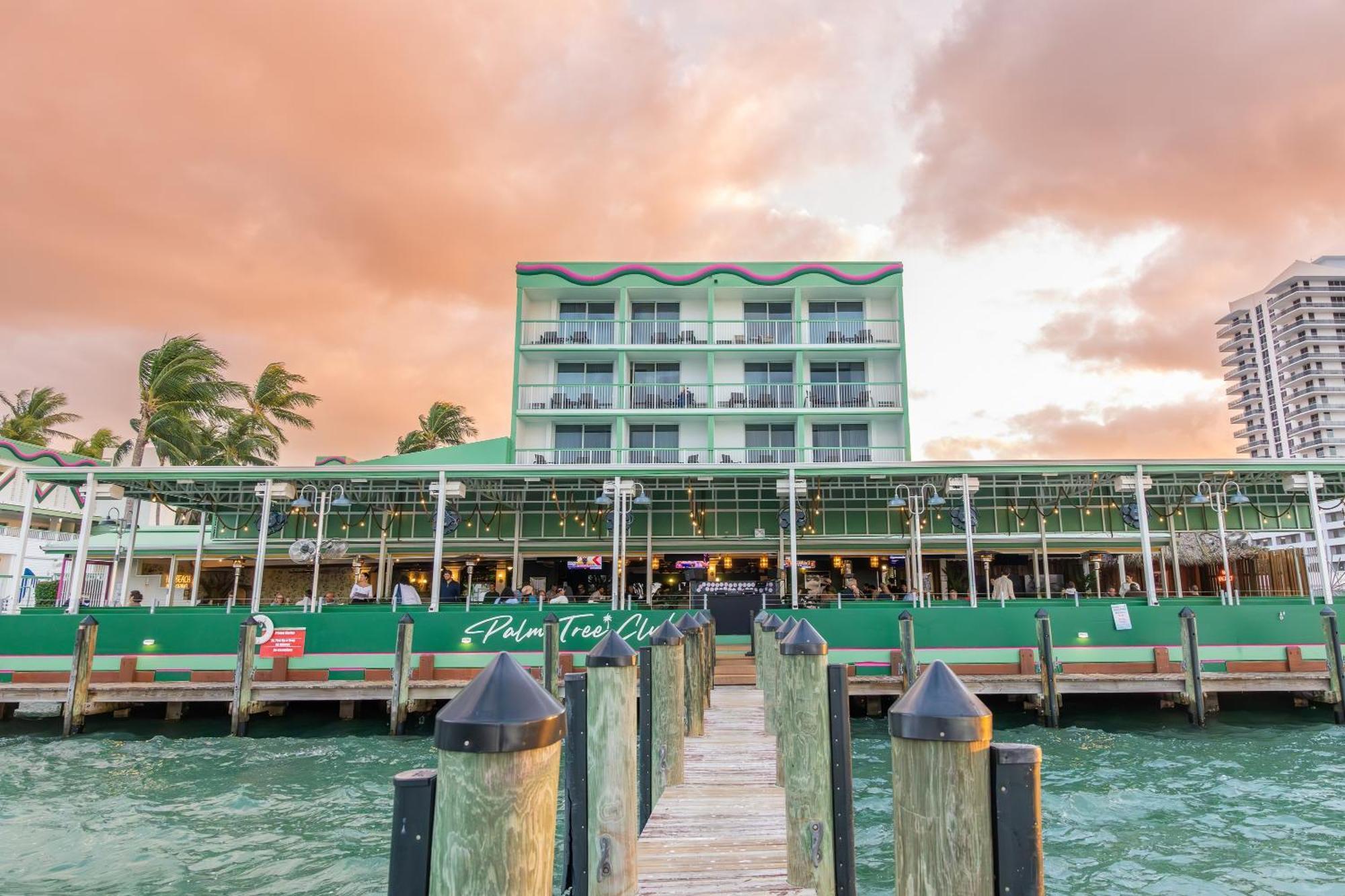 Palm Tree Club Miami Hotel North Bay Village