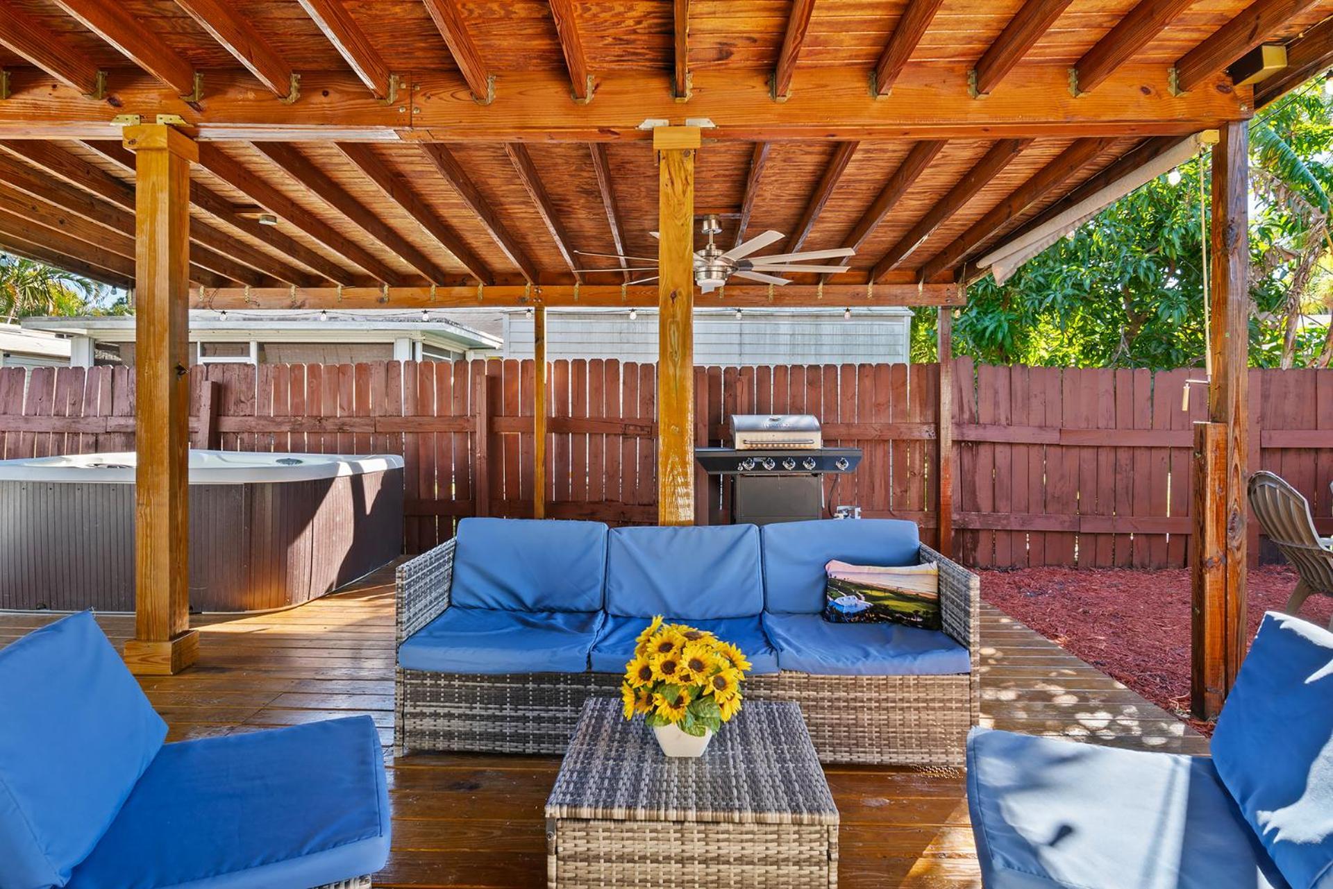 Tropical Escape Pool Sauna 4bdrm 8 Min Bch