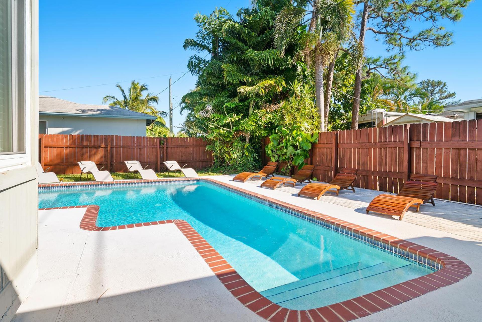 Villa Tropical Escape Pool Sauna 4bdrm 8 Min Bch Boynton Beach