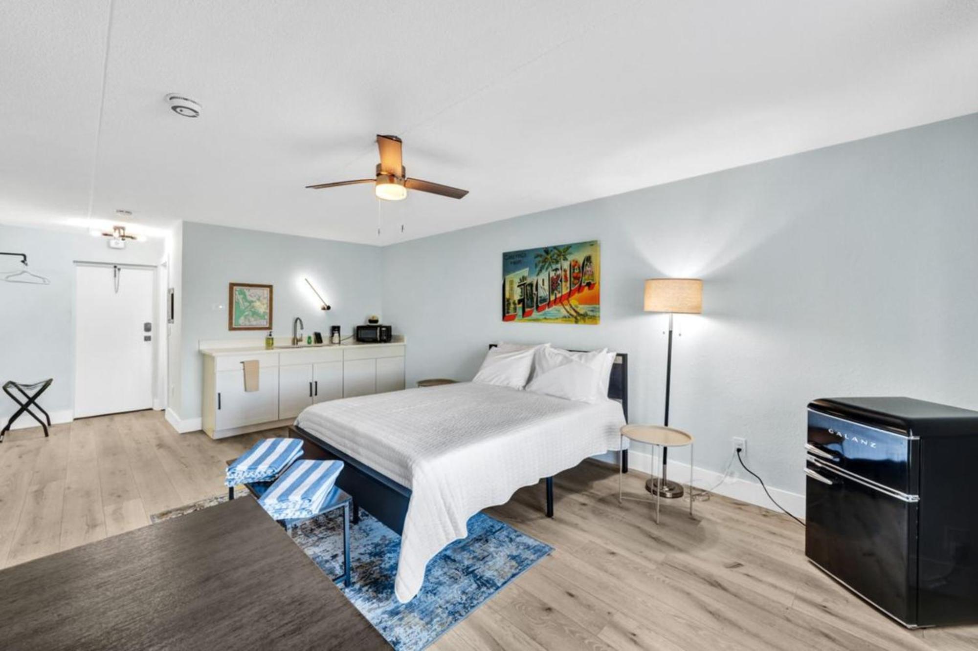 Apartment Waterfront - Isles Of Capri - Island Retreat - Marco Island - Naples