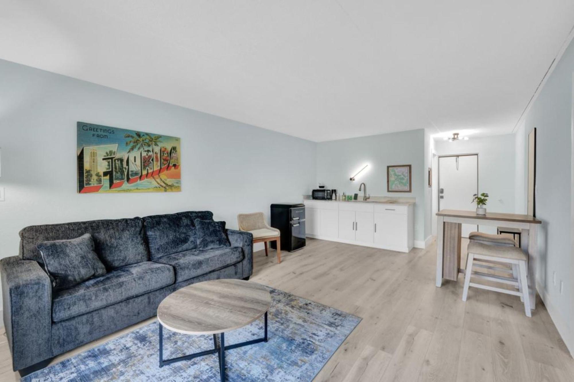 Waterfront - Isles Of Capri - Island Retreat - Marco Island - Naples Apartment