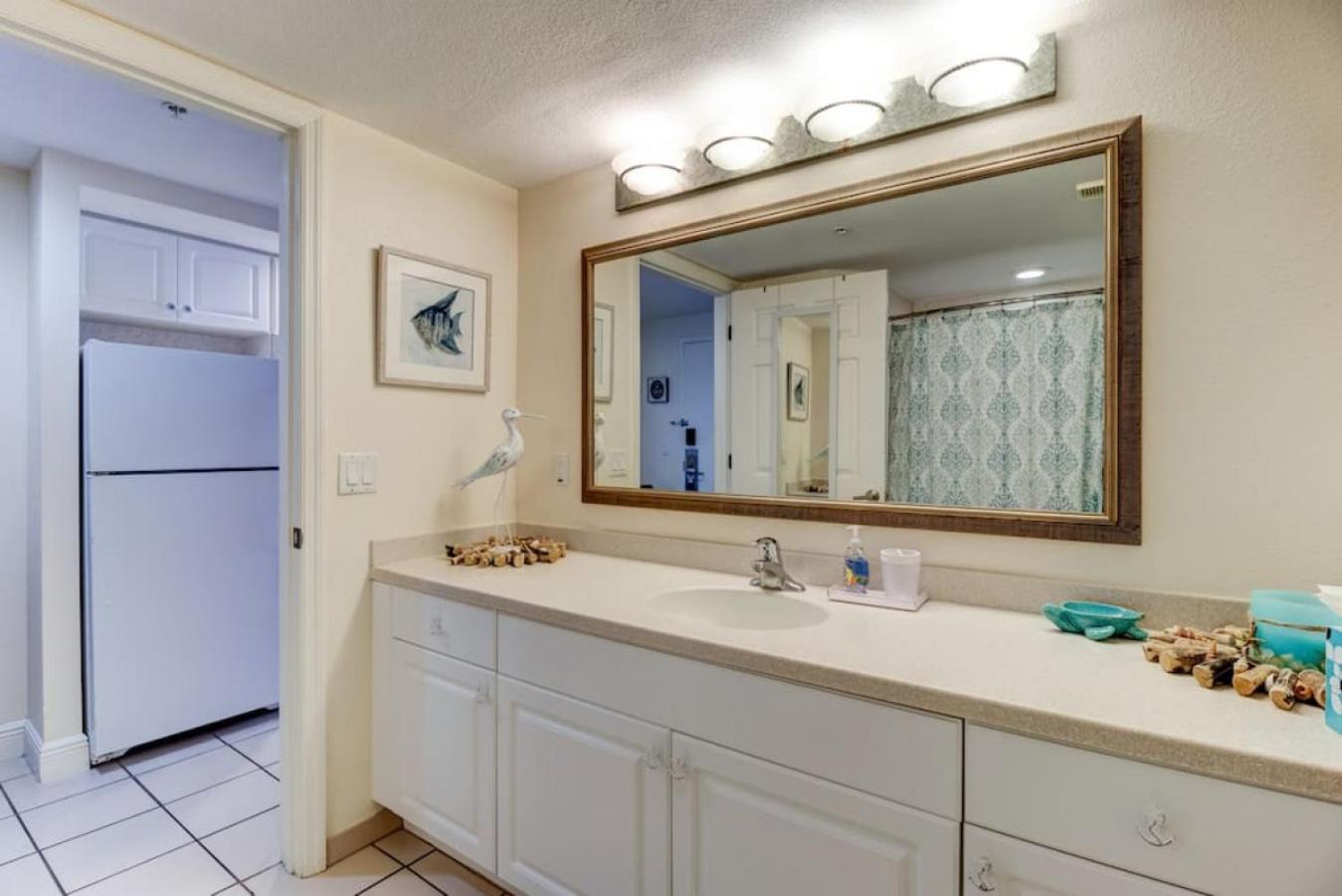 Adorable Ocean View Dbr 705 Holiday home