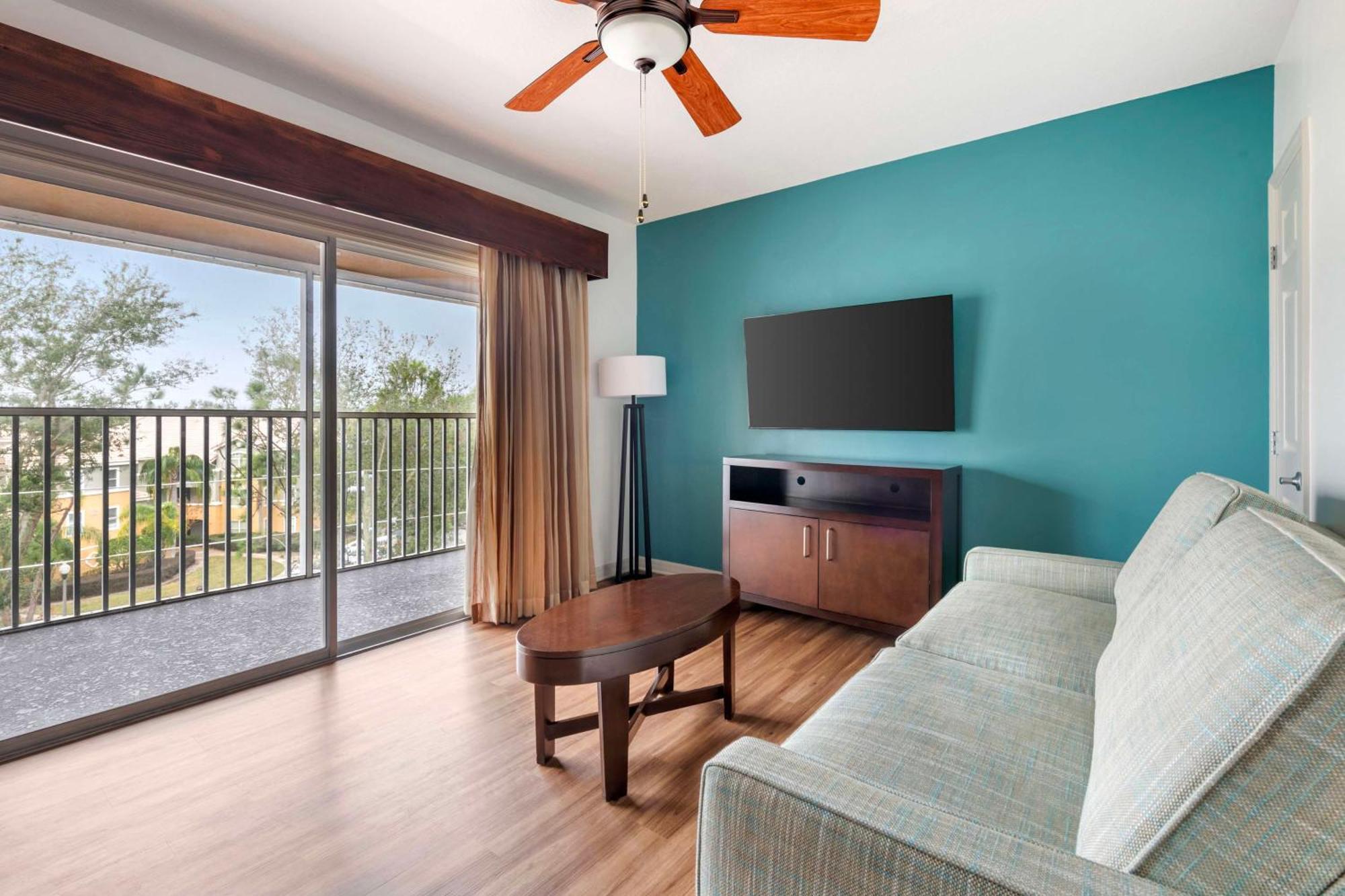 Hilton Vacation Club Aqua Sol Orlando West Resort