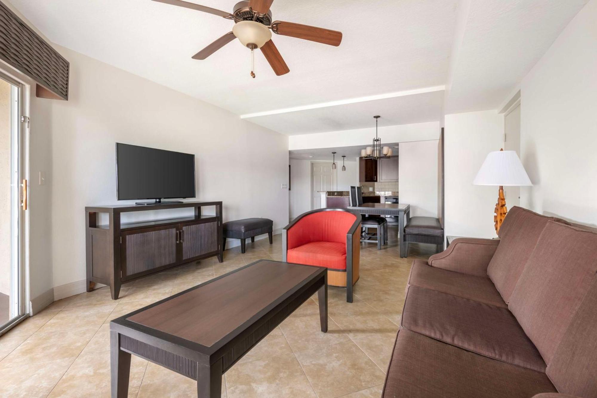 Hilton Vacation Club Aqua Sol Orlando West 4* Four Corners