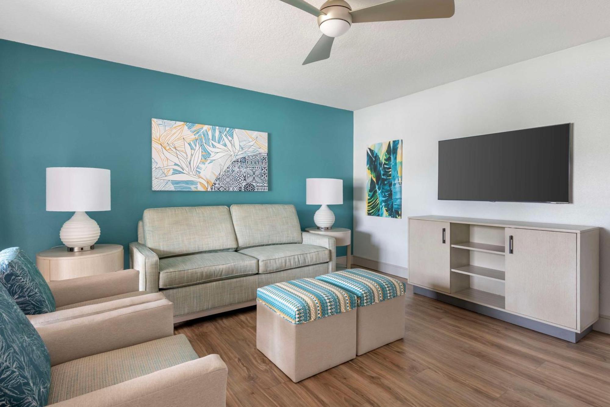 Hilton Vacation Club Aqua Sol Orlando West Resort Four Corners