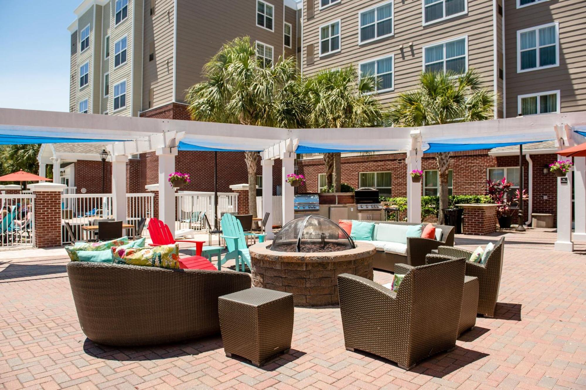 By Marriott Amelia Island 3*