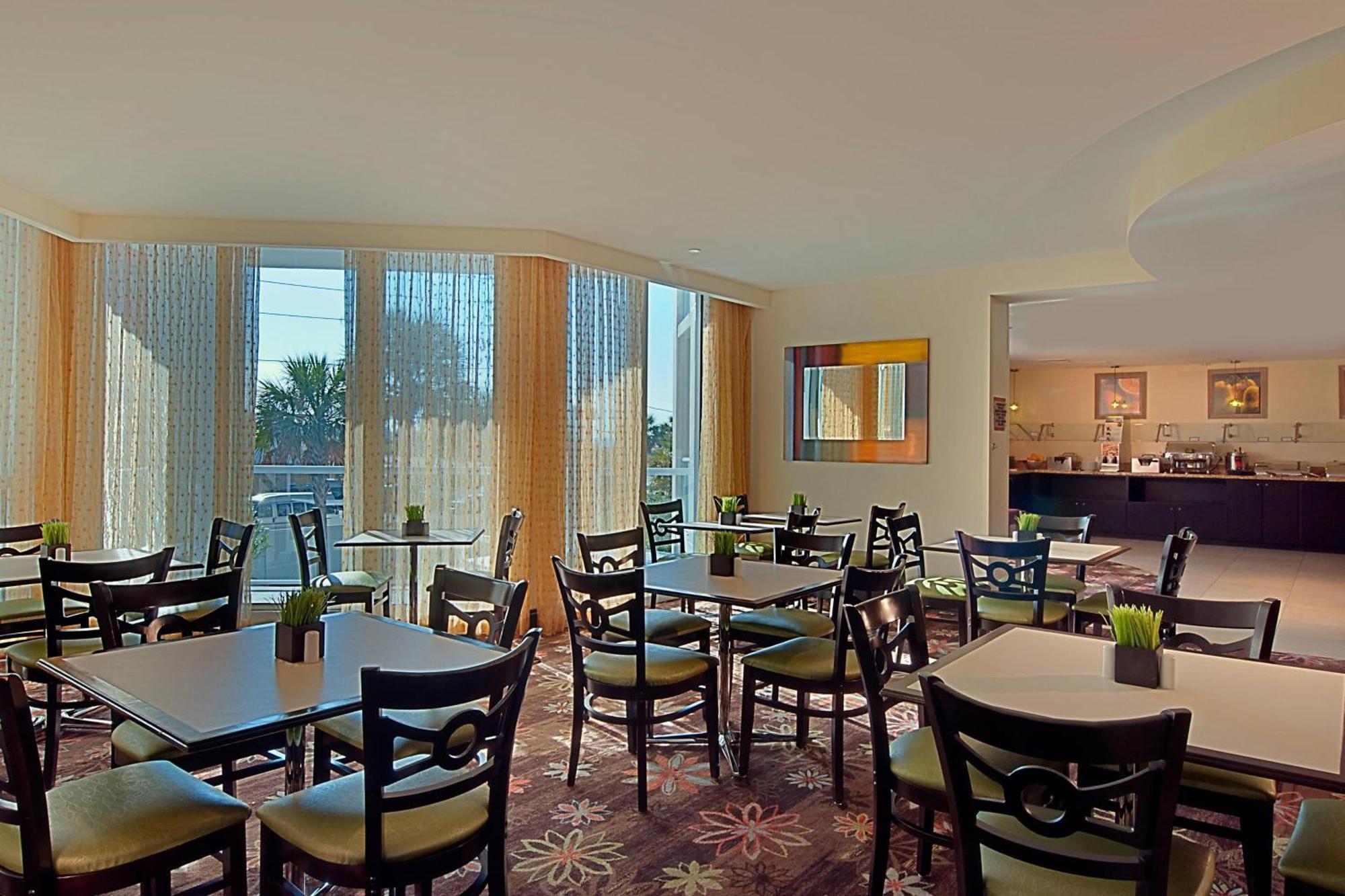 By Marriott St. Petersburg Treasure Island 3* St. Pete Beach