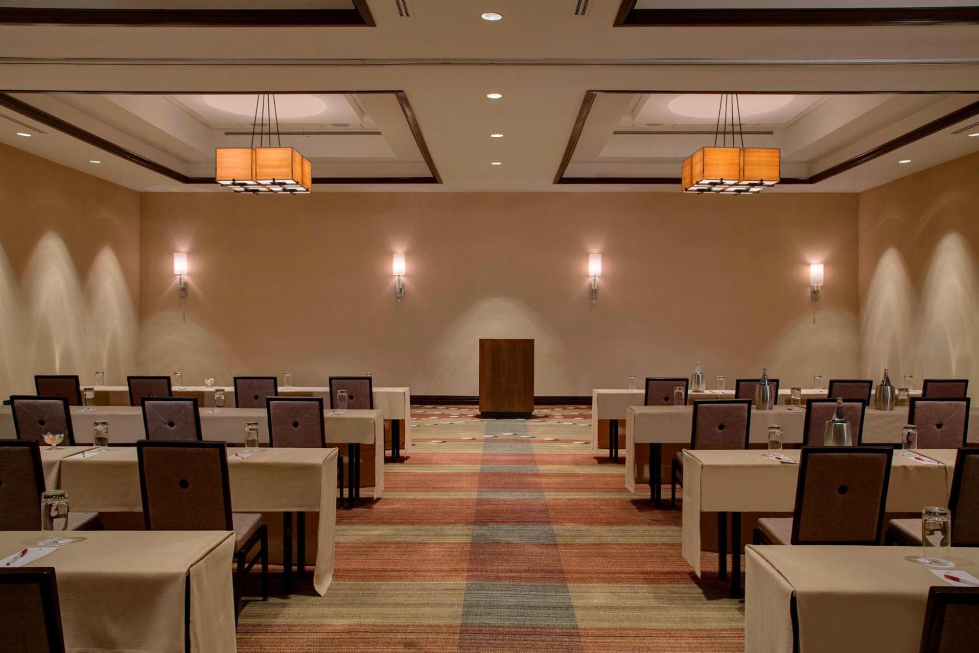Sawgrass Marriott Golf & Resort 4*