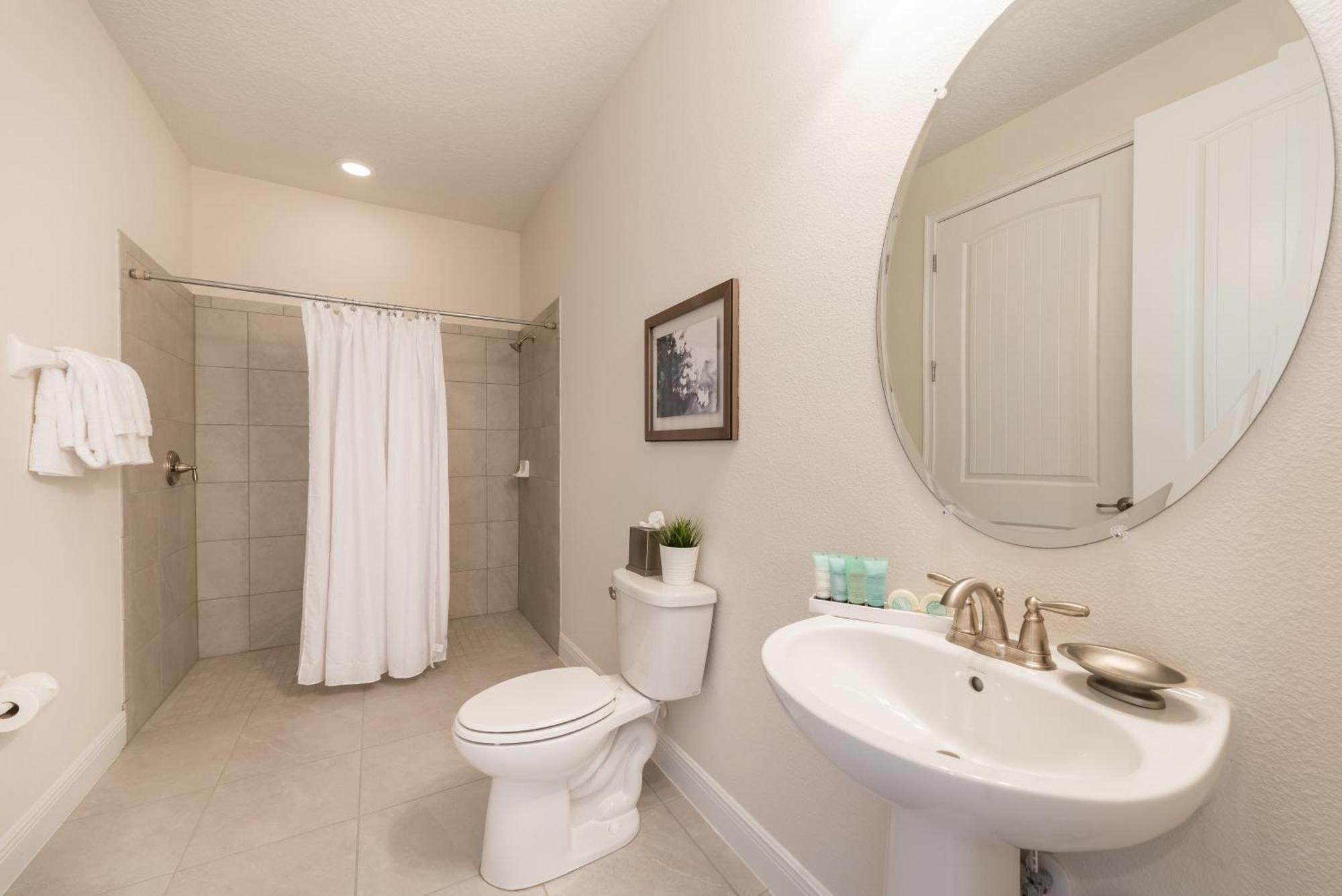 Villa Encore Resort: Disney-adjacent With Private Pool And Themed