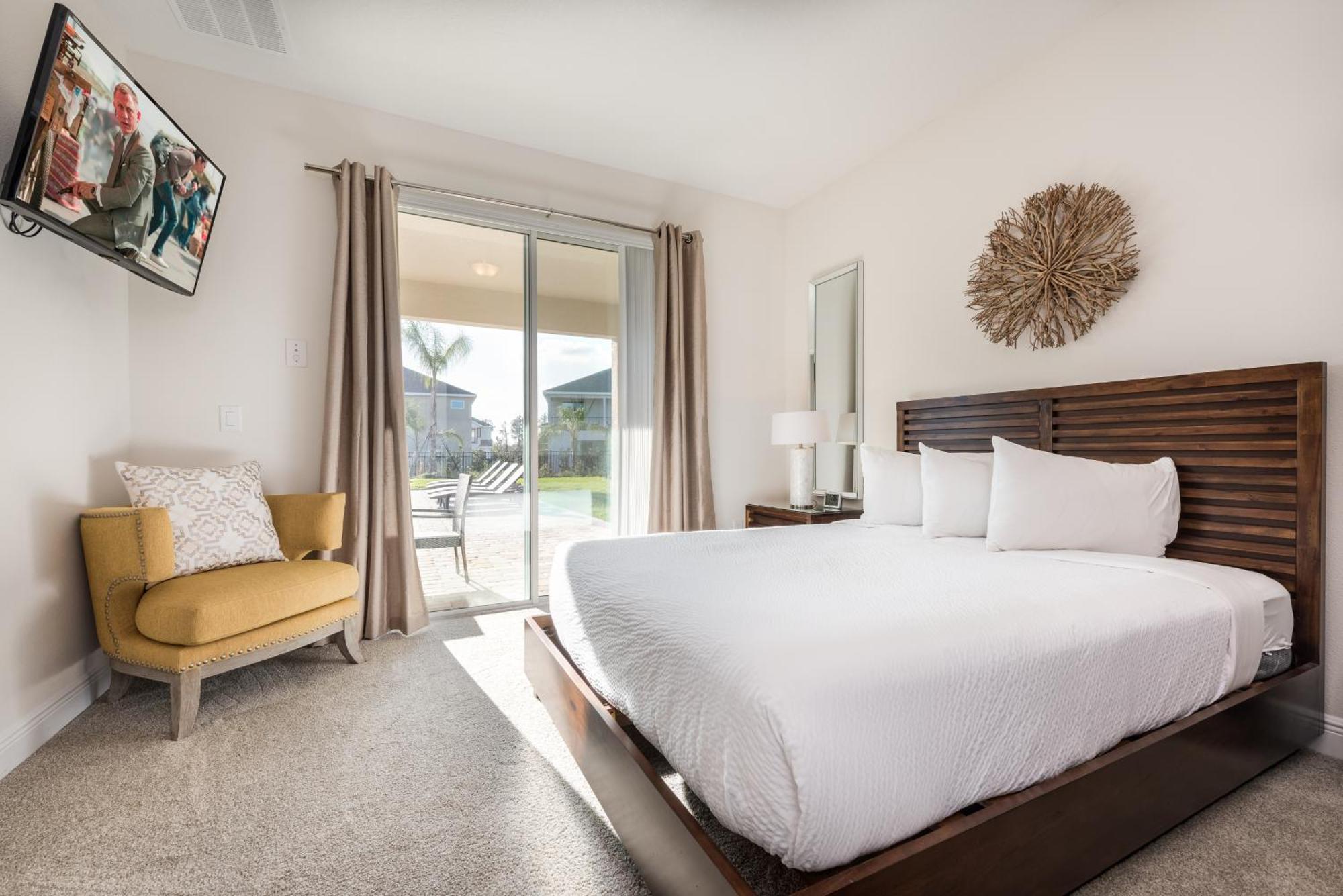 Encore Resort: Disney-adjacent With Private Pool And Themed Orlando