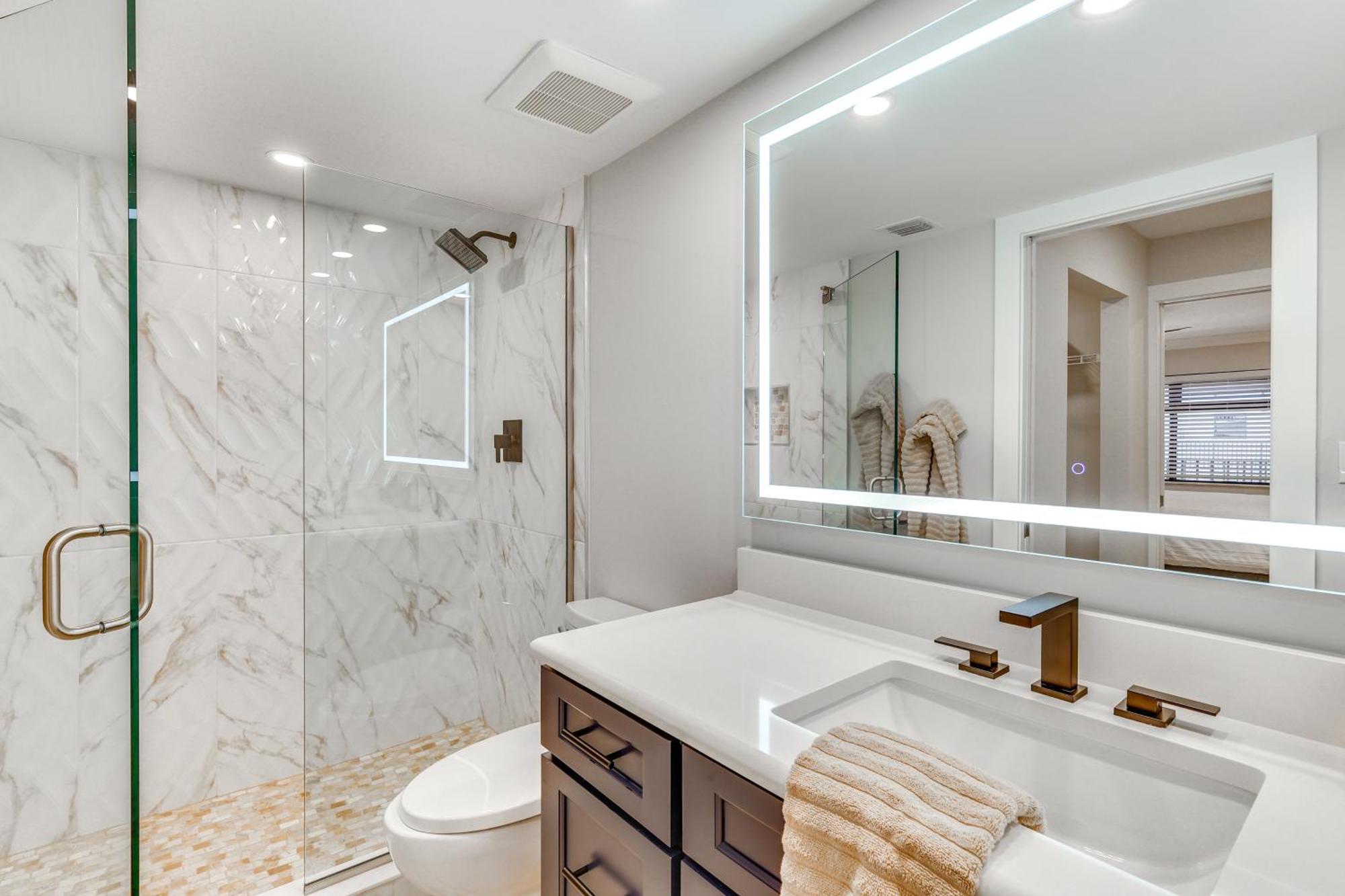 Apartment Luxury With Ocean View Steps To