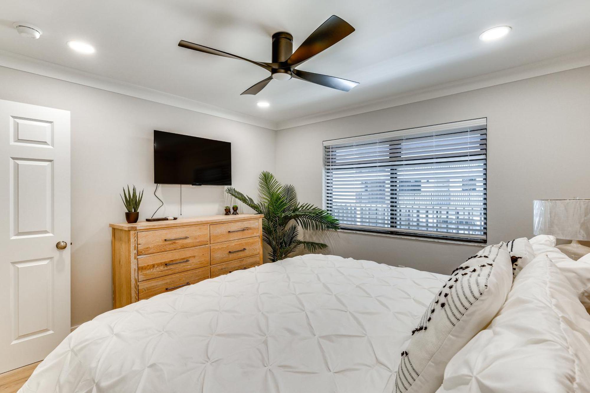 Apartment Luxury With Ocean View Steps To *