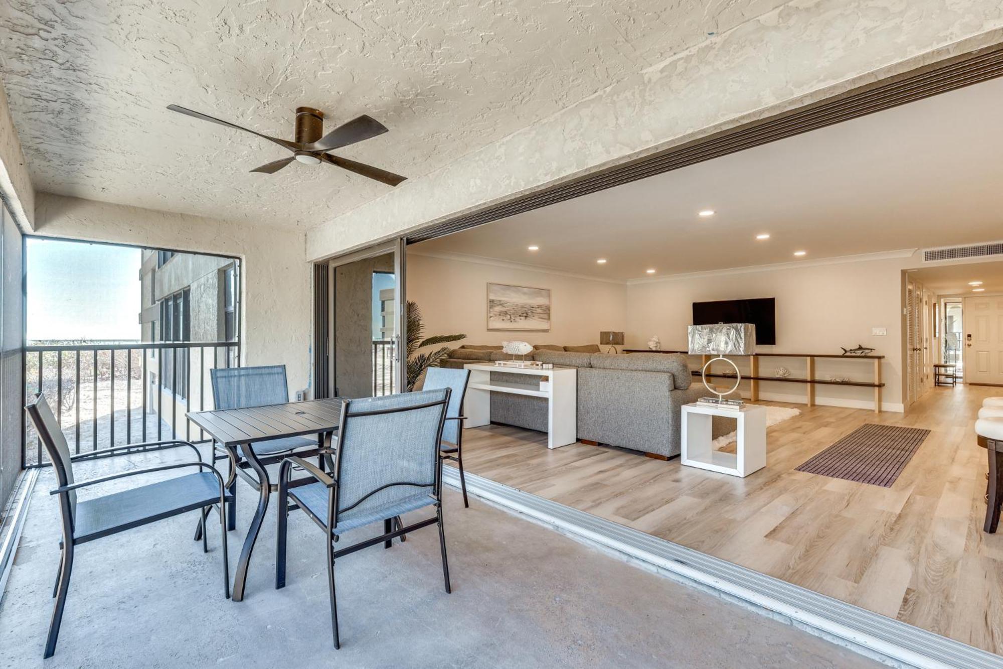 Luxury With Ocean View Steps To Apartment