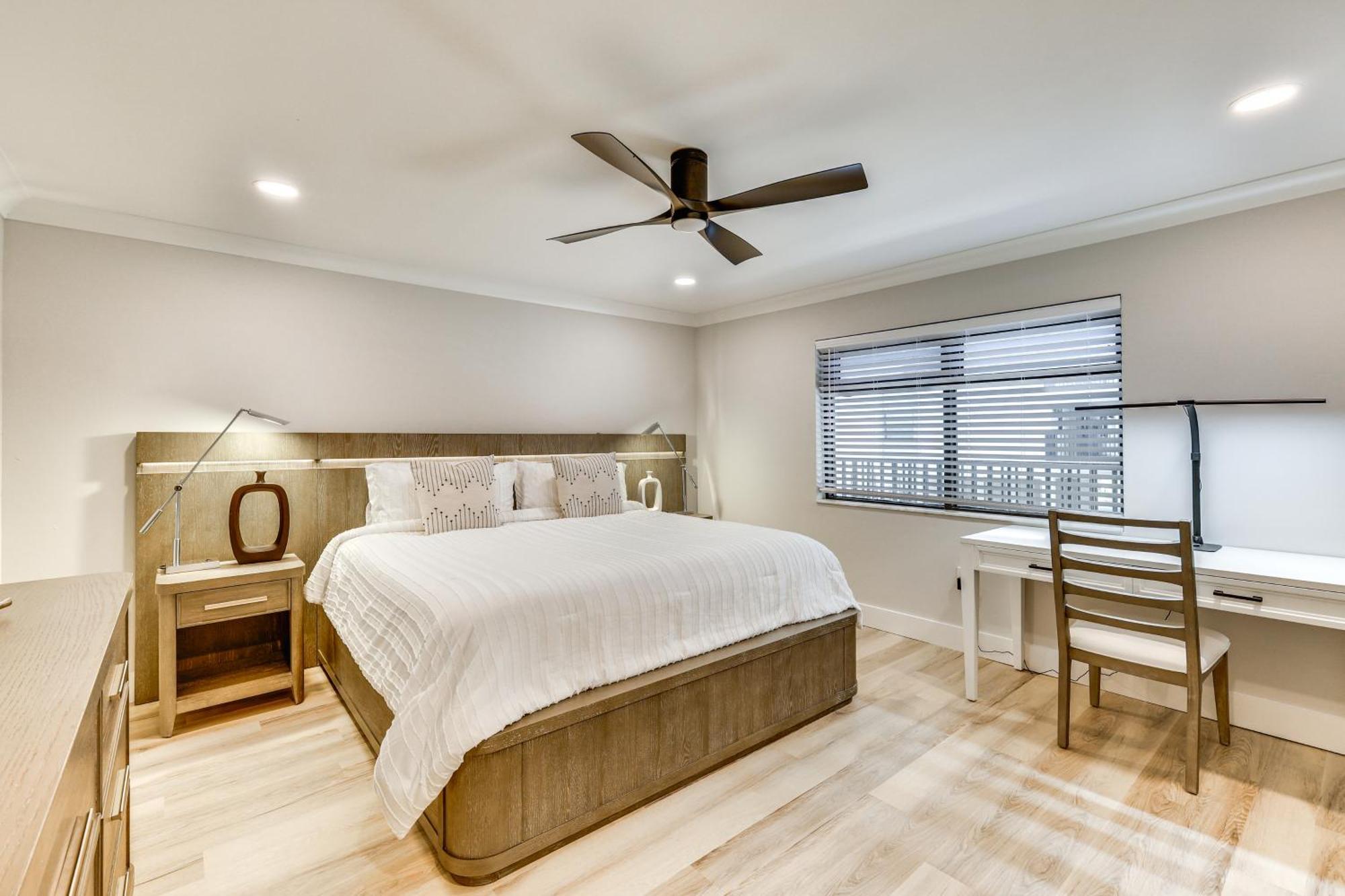 Apartment Luxury With Ocean View Steps To *