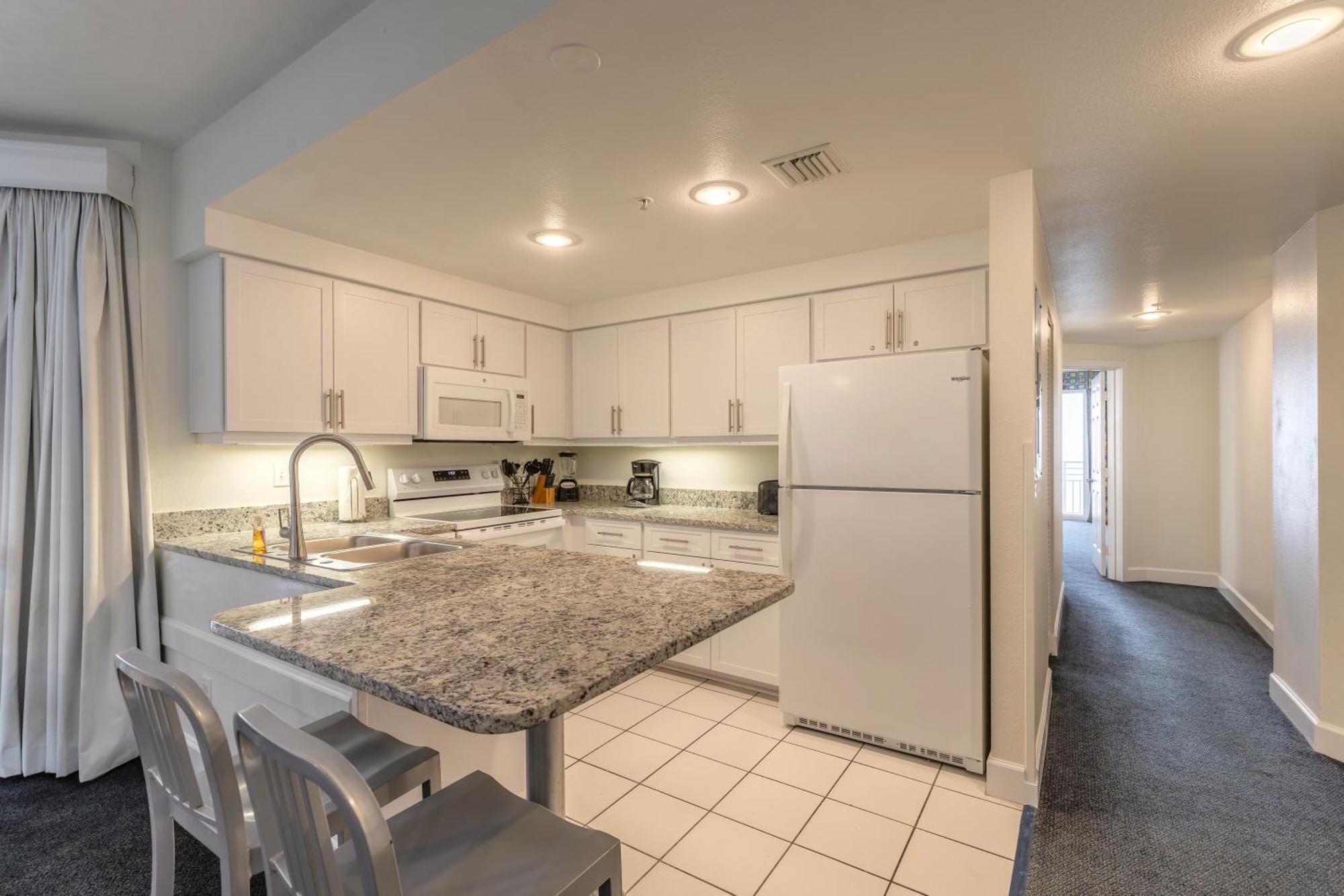 Beachfront Bliss At Ocean Walk - Unit 1701 *