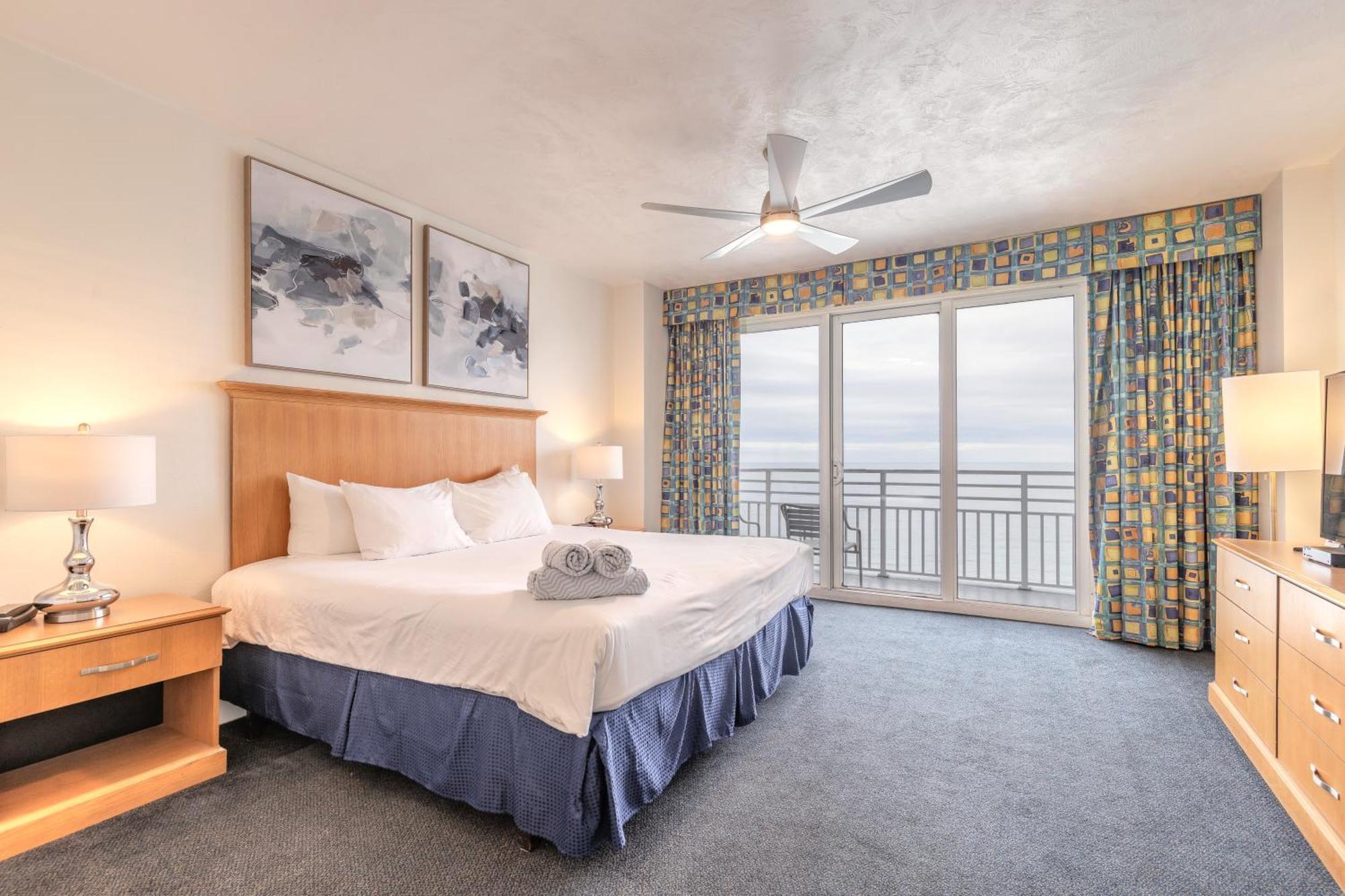 Beachfront Bliss At Ocean Walk - Unit 1701 Daytona Beach
