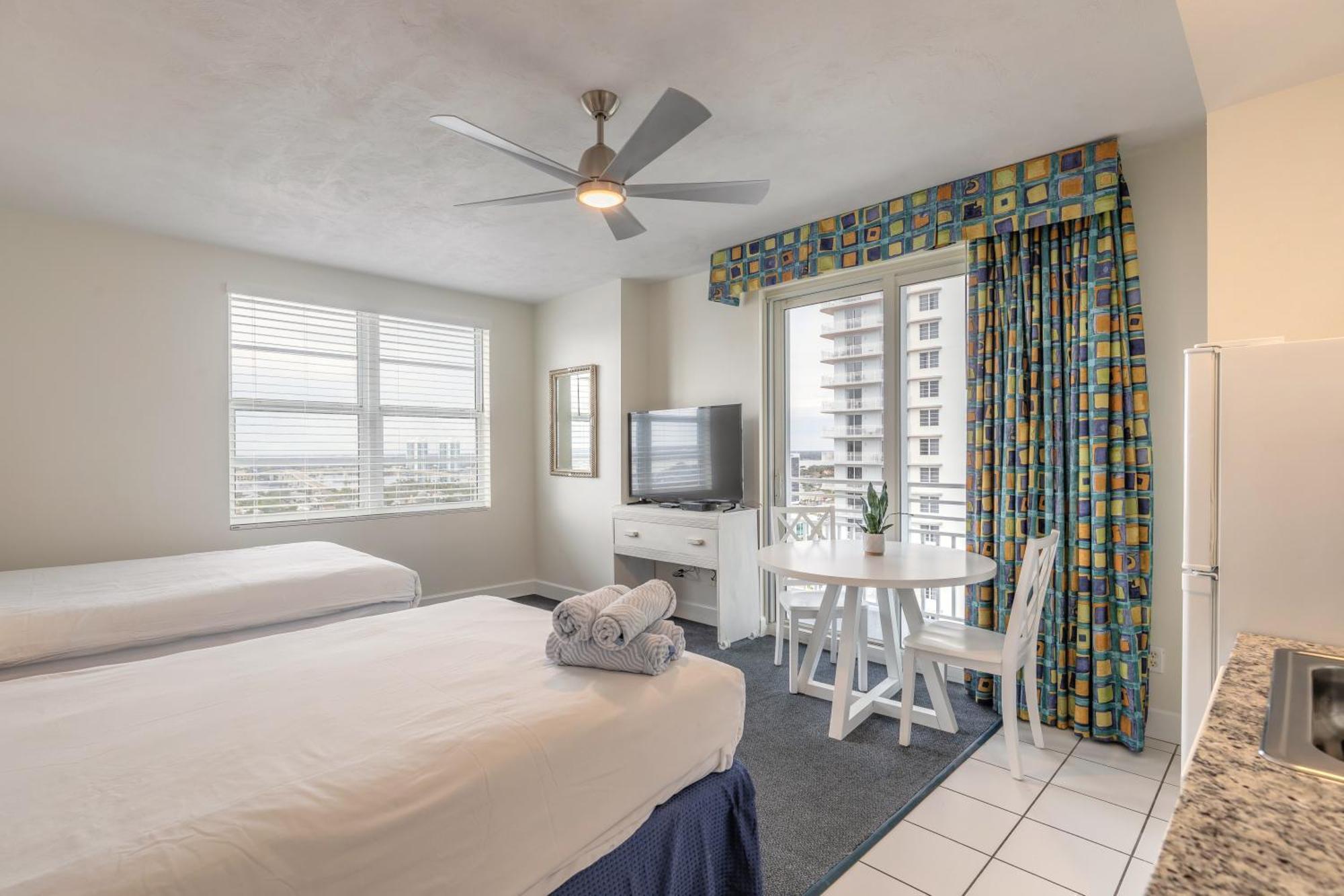 Aparthotel Beachfront Bliss At Ocean Walk - Unit 1701 *