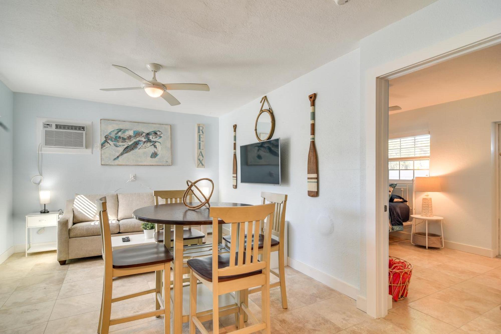 With Easy Access To Indian Rocks Beach! * Clearwater Beach