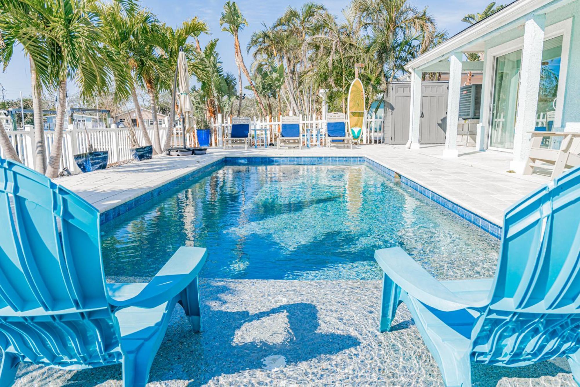 Unleash Paradise At Bahia Paradise With Waterfront Pool & Pet Friendly Holiday home Clearwater Beach