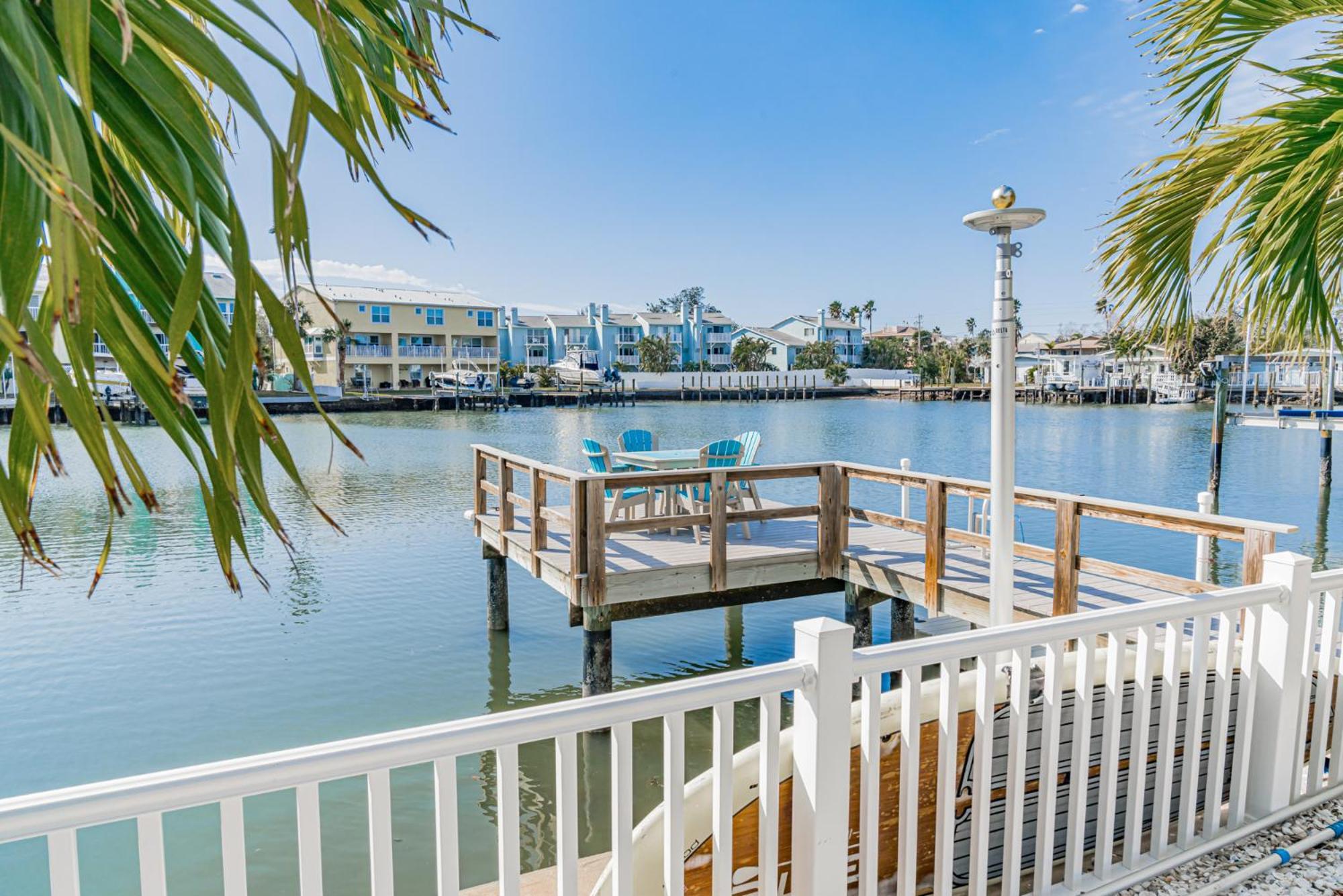Unleash Paradise At Bahia Paradise With Waterfront Pool & Pet Friendly Holiday home