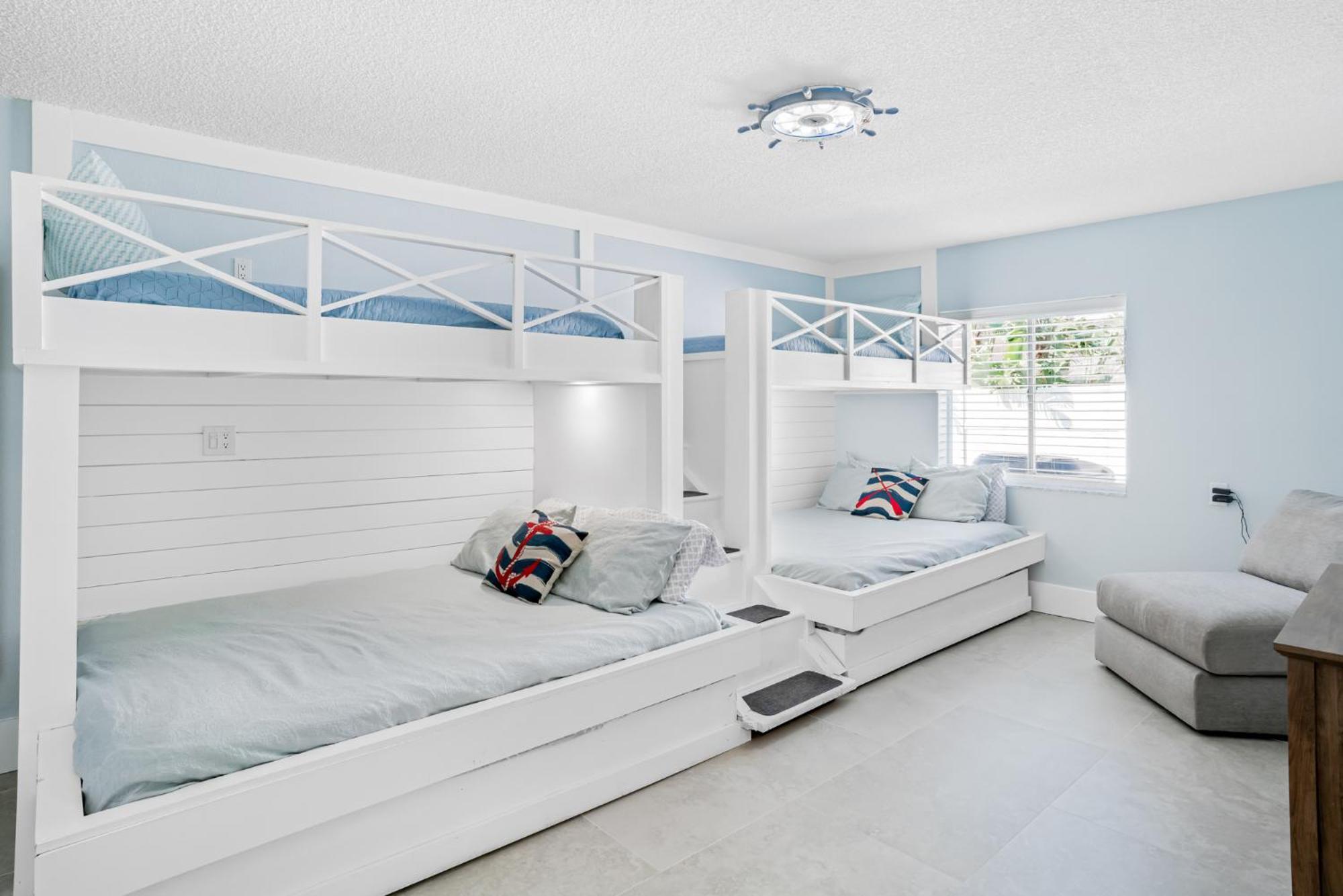 Unleash Paradise At Bahia Paradise With Waterfront Pool & Pet Friendly *