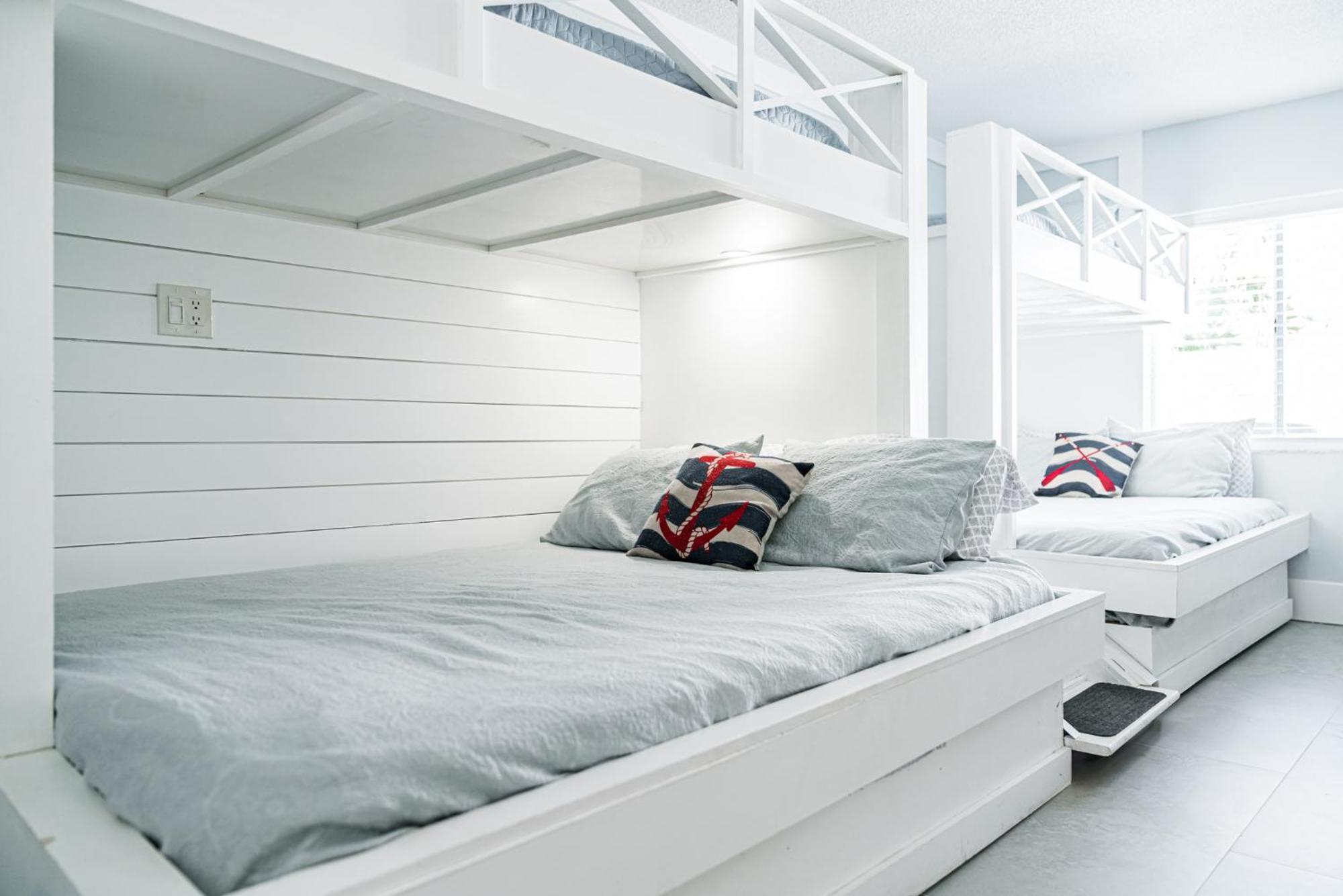 Holiday home Unleash Paradise At Bahia Paradise With Waterfront Pool & Pet Friendly *