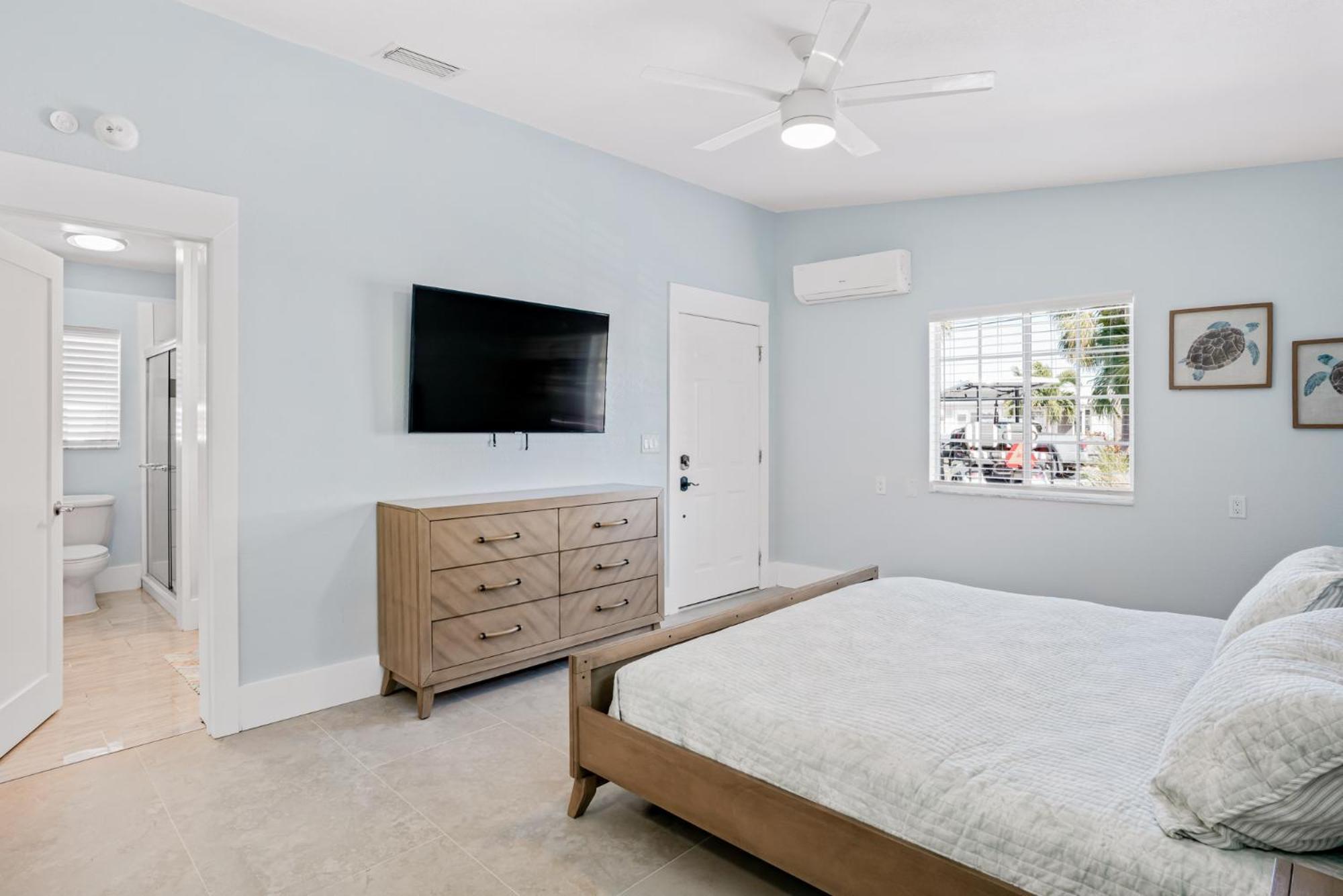 Holiday home Unleash Paradise At Bahia Paradise With Waterfront Pool & Pet Friendly