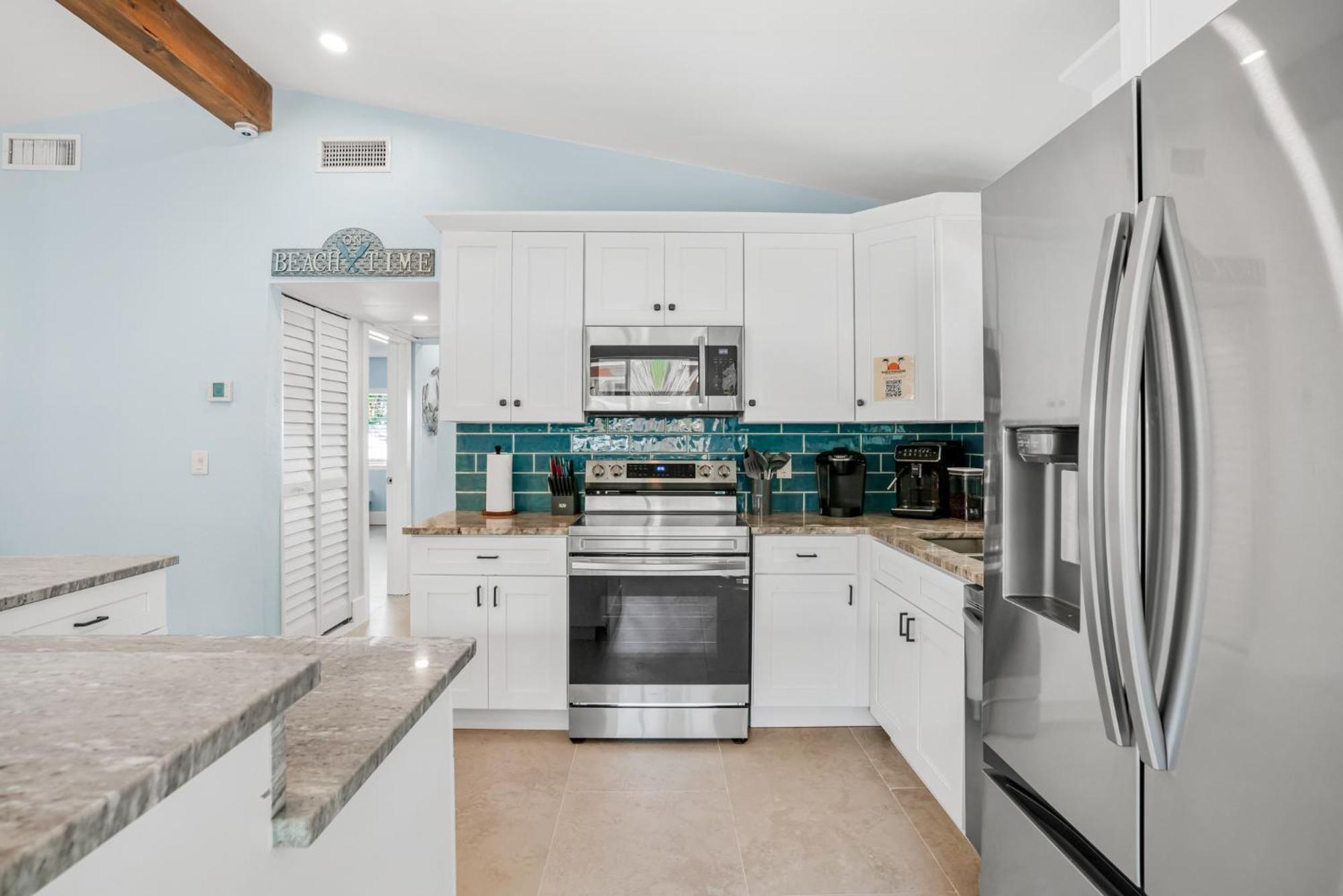 Holiday home Unleash Paradise At Bahia Paradise With Waterfront Pool & Pet Friendly