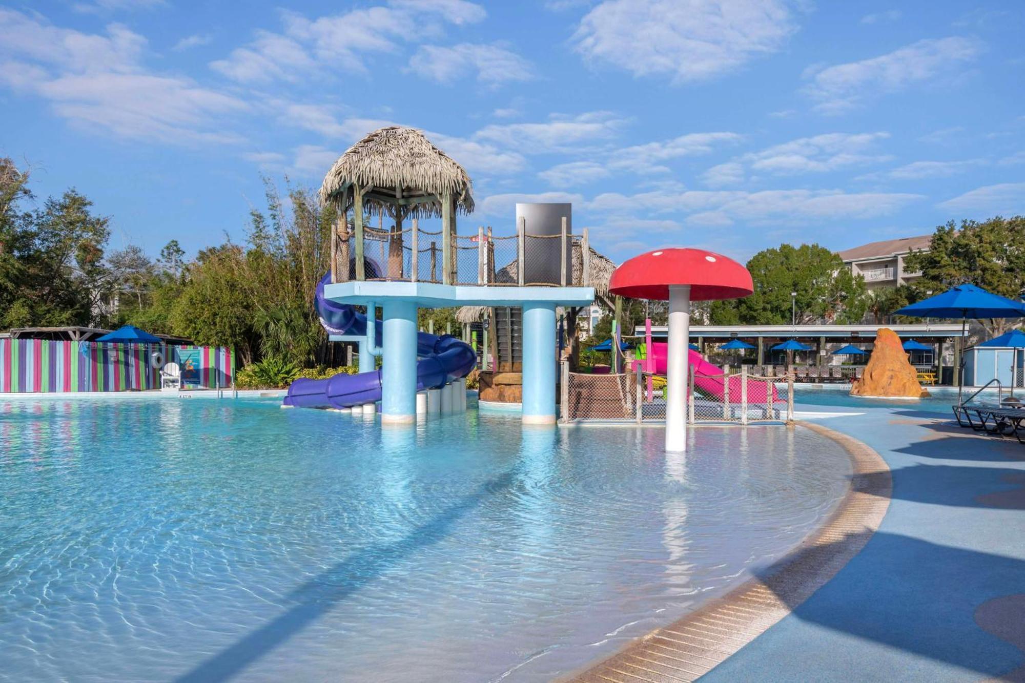 Hilton Vacation Club Aqua Sol Orlando West 4* Four Corners