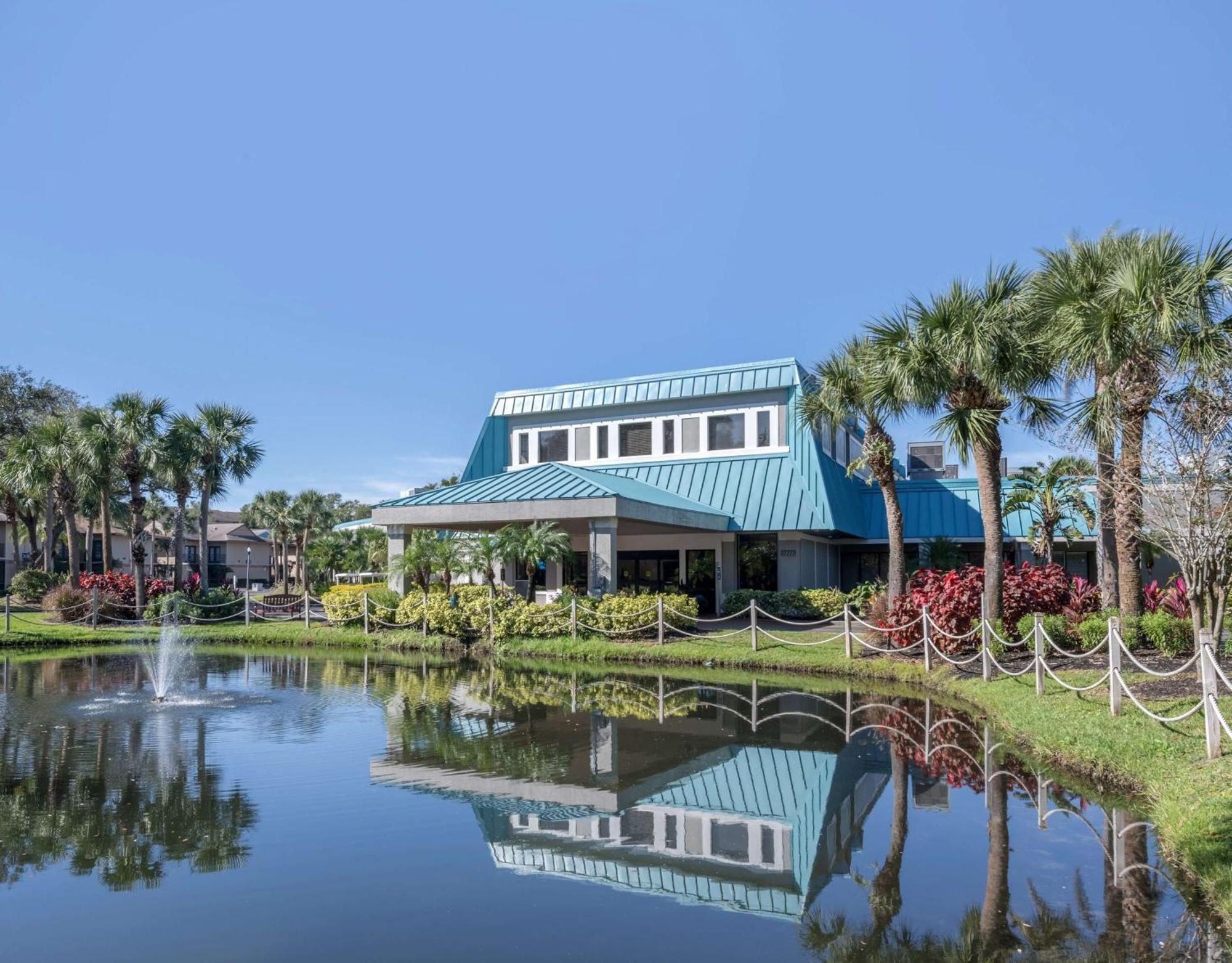 Hilton Vacation Club Aqua Sol Orlando West Four Corners