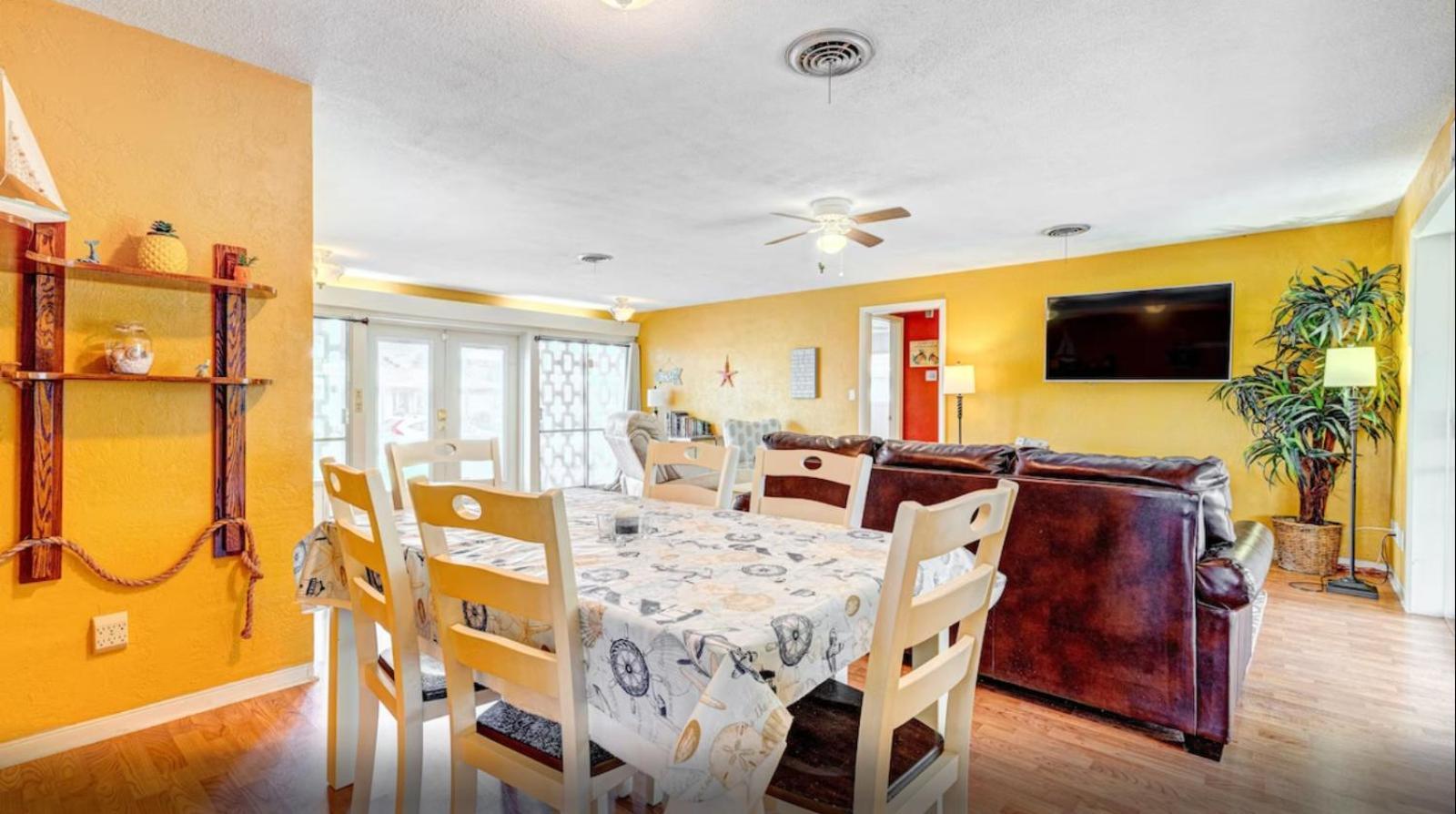 Ormond House, Heated Pool And Hot Tub, 2 Min Walk To Natural Ormond Beach