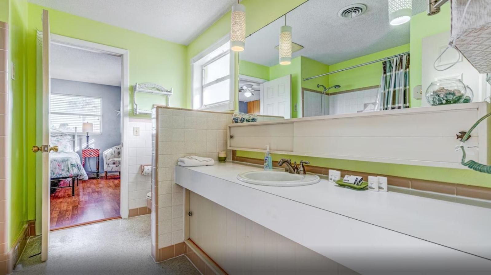 Ormond House, Heated Pool And Hot Tub, 2 Min Walk To Natural Ormond Beach
