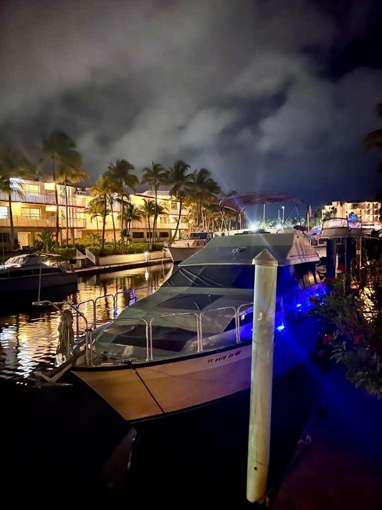 Botel Perfect In Key Largo