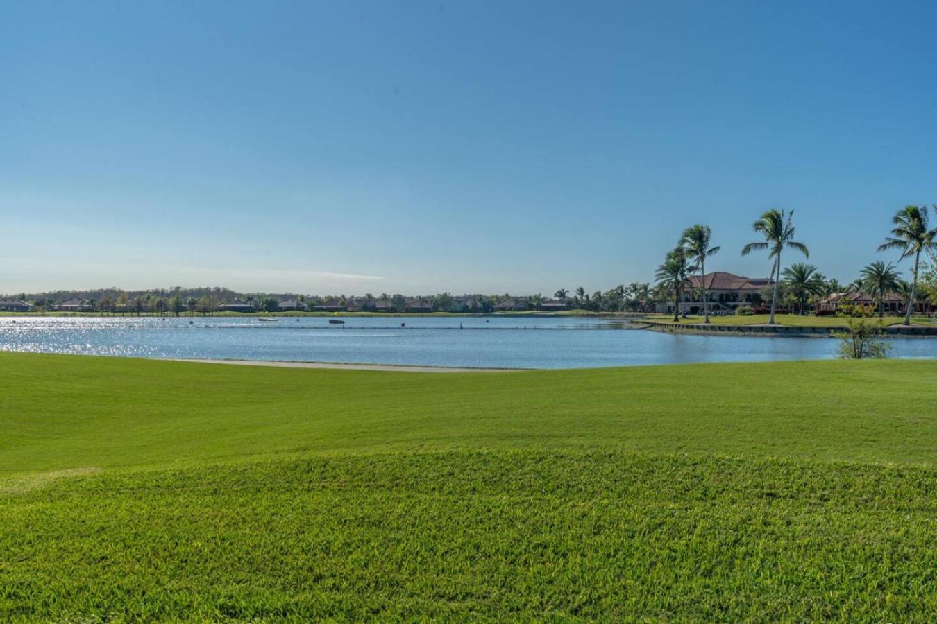 Holiday home Live In Paradise With Golf Tennis Gym Pools And Bonita Springs
