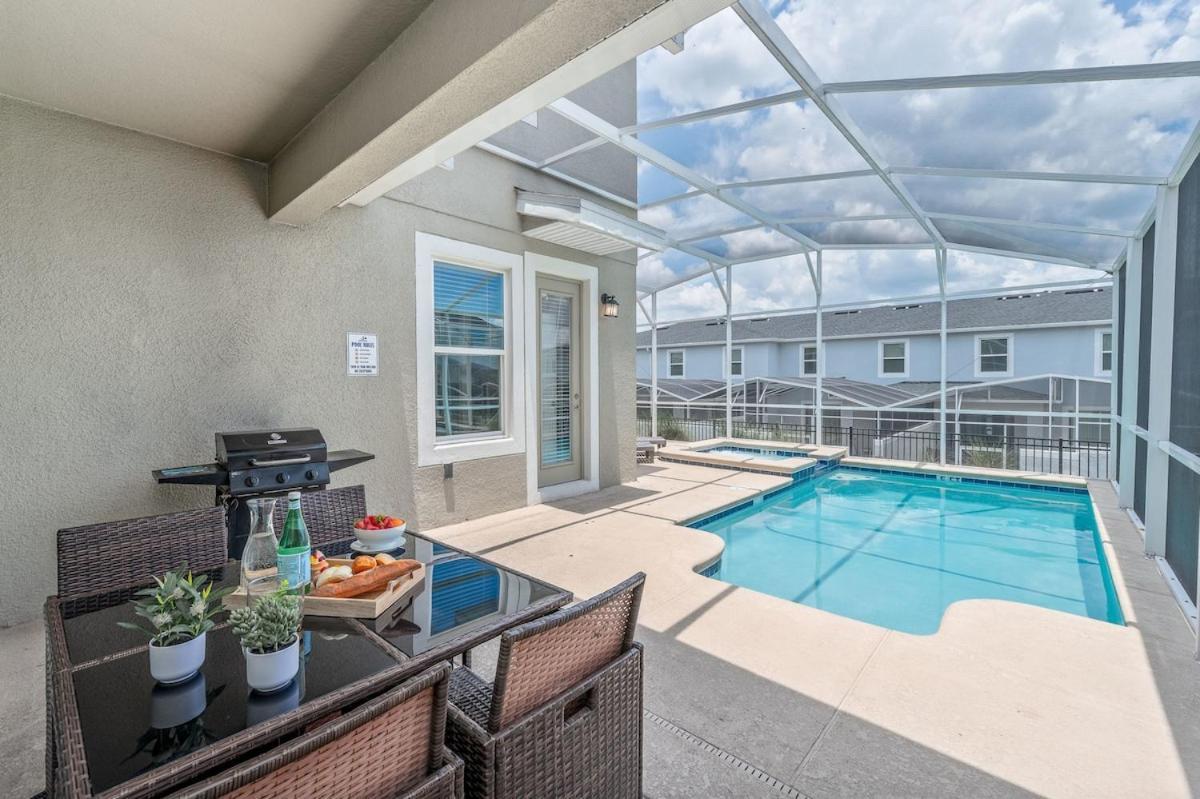 Champions Gate W/ Private Pool, Perk ,near Kissimmee