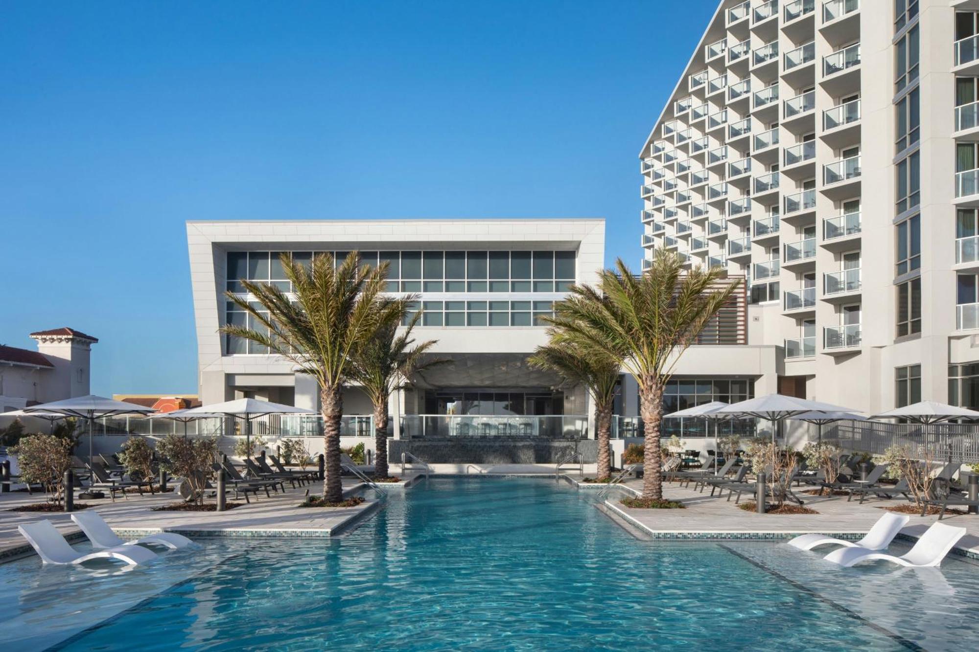 Renaissance Daytona Oceanfront 4*