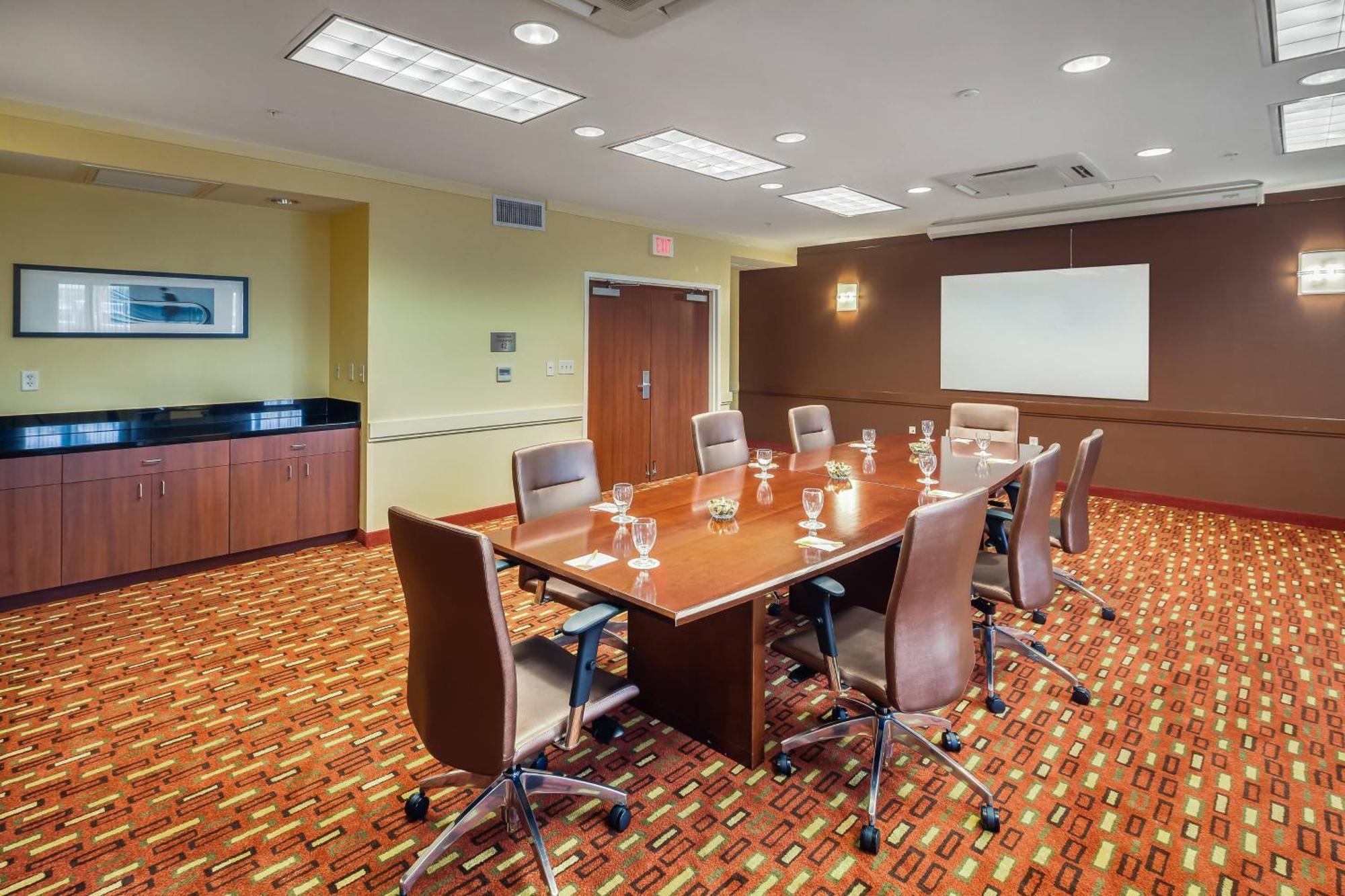 Hotel Courtyard By Marriott Jacksonville Oceanfront Jacksonville Beach