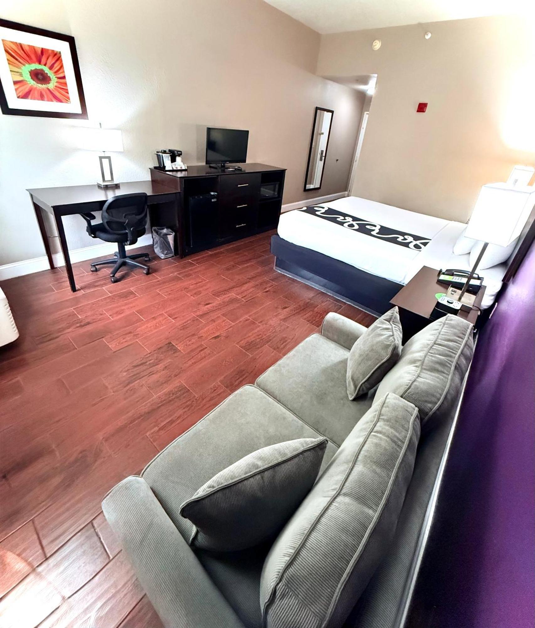 La Quinta By Wyndham Universal Area - Free Shuttle To Universal
