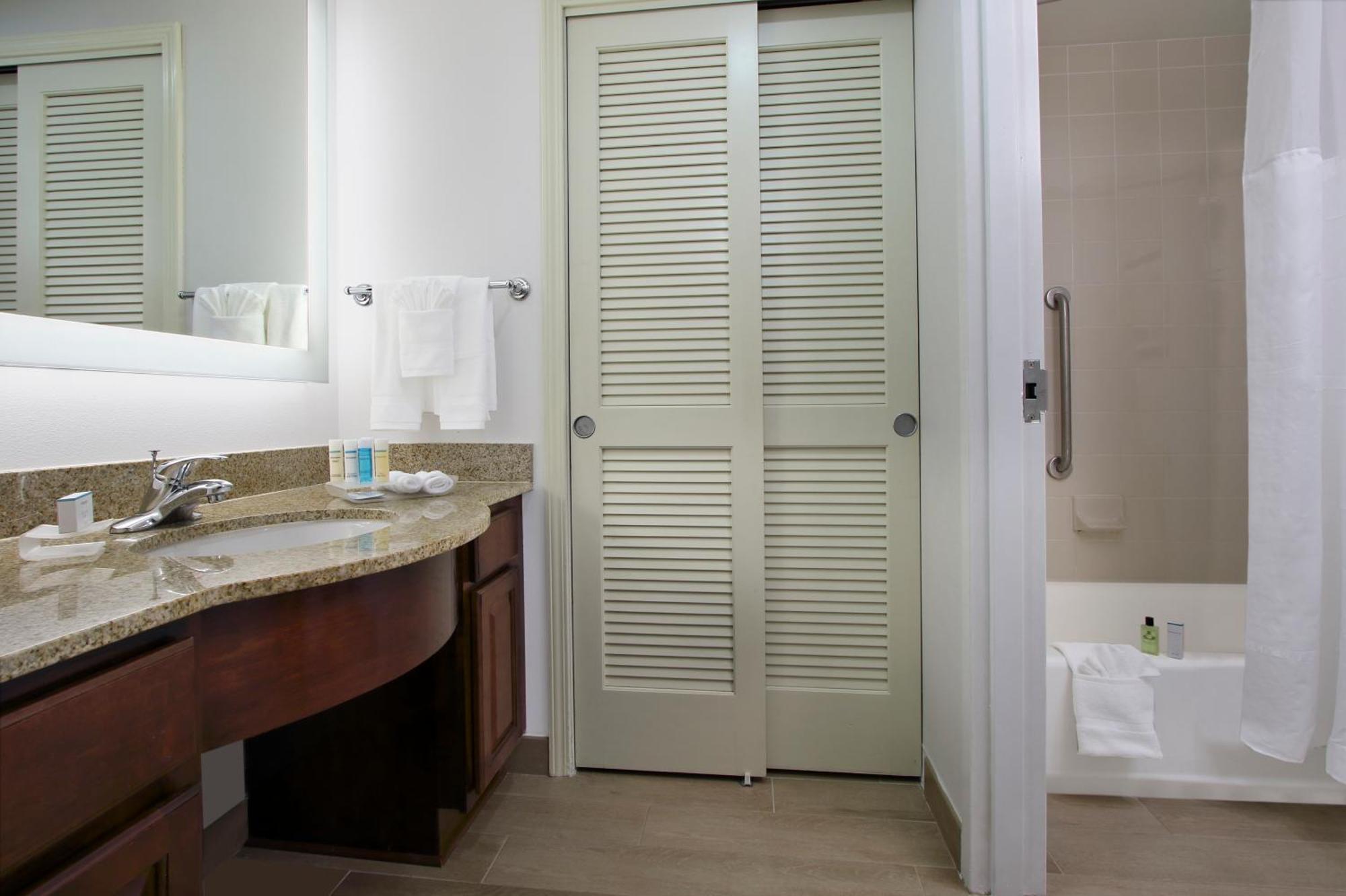 Homewood By Hilton Lauderdale Airport-cruise Port Dania Beach
