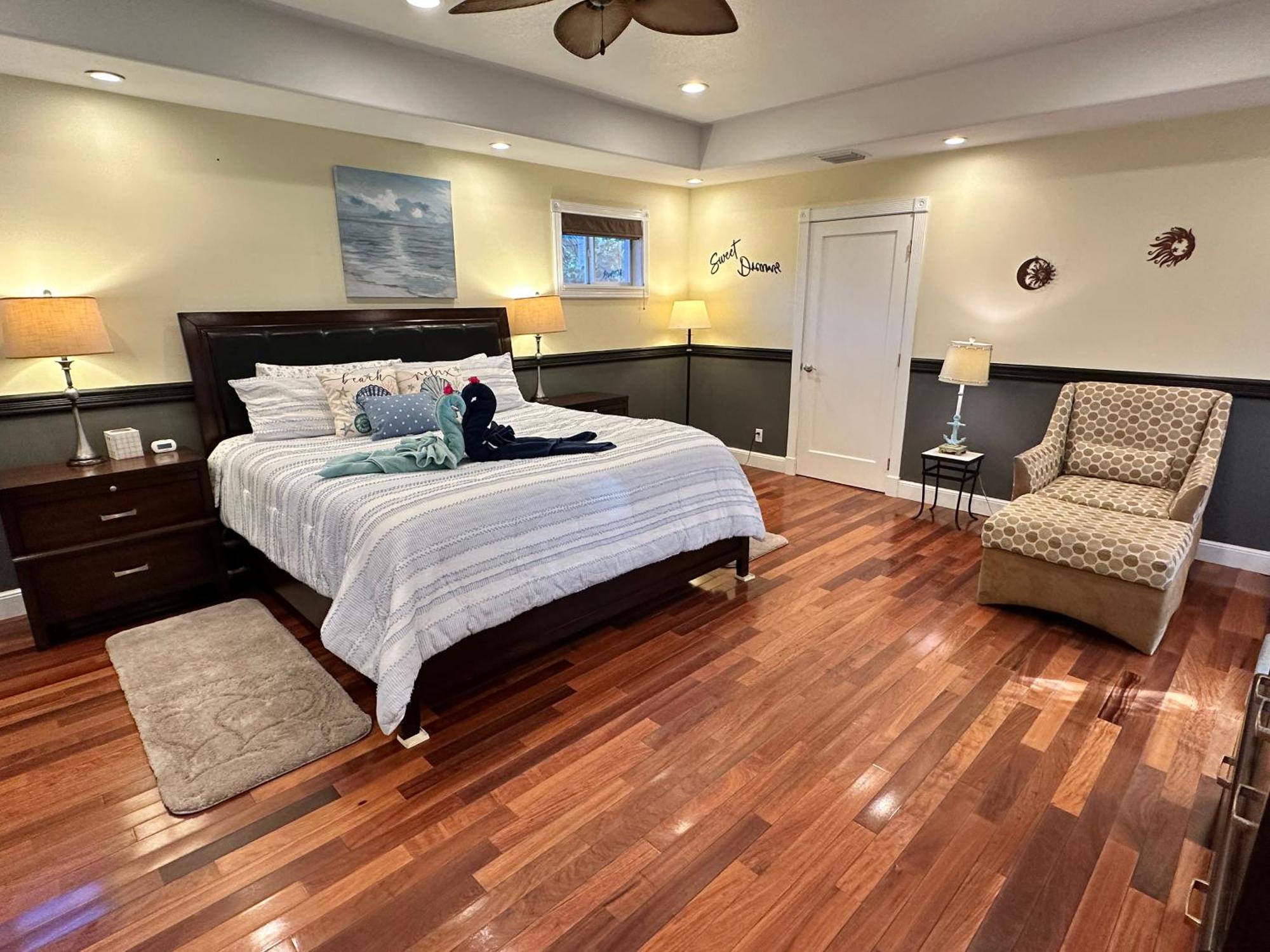 Spaces Sunny Oasis 4br Retreat With 2 King Beds, Amazing Pool, Near South Florida Beaches Holiday home