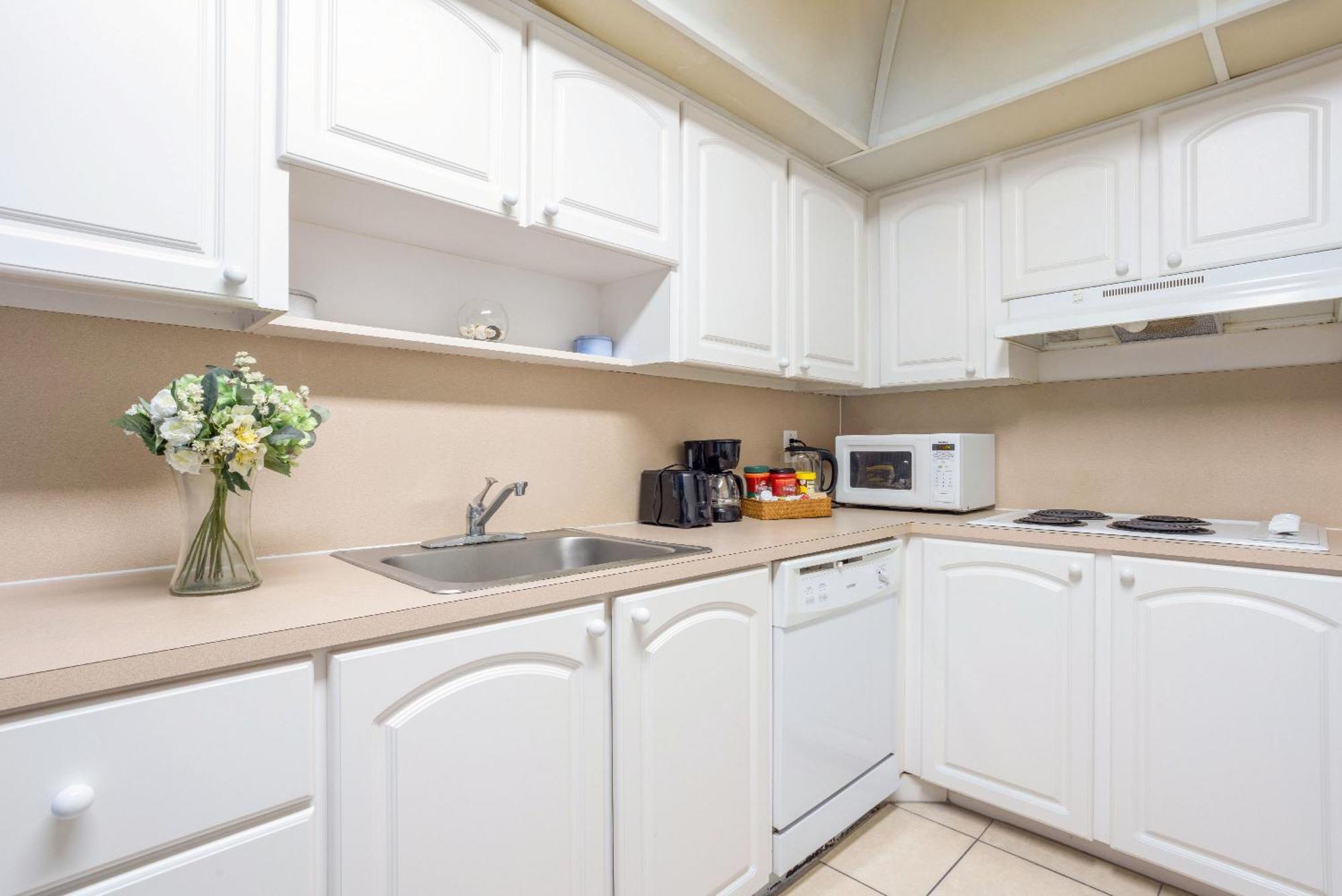 Modern 1 Bdr Oceanview With Direct Access! Apartment