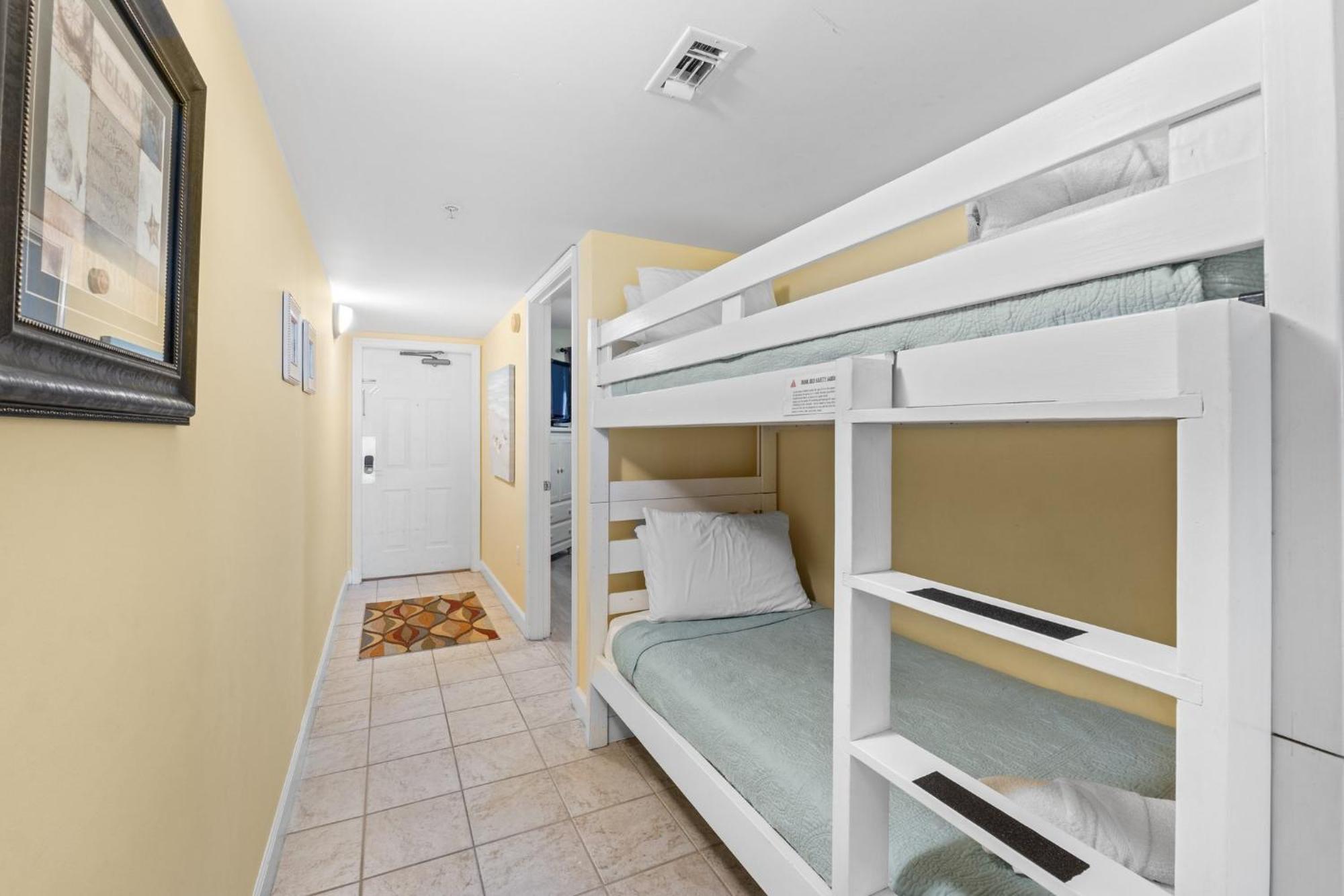 Holiday home Front Radiant Robins Nest 112, Free Activities Included! *