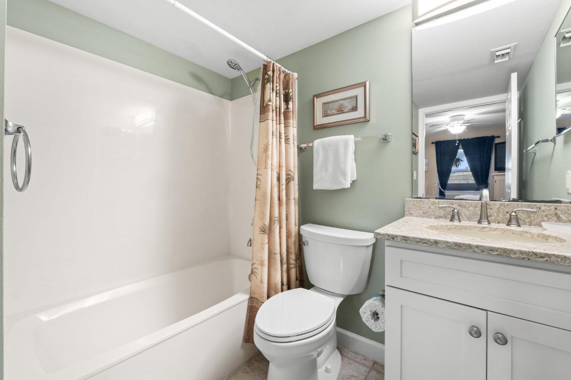 Front Radiant Robins Nest 112, Free Activities Included! Fort Walton Beach