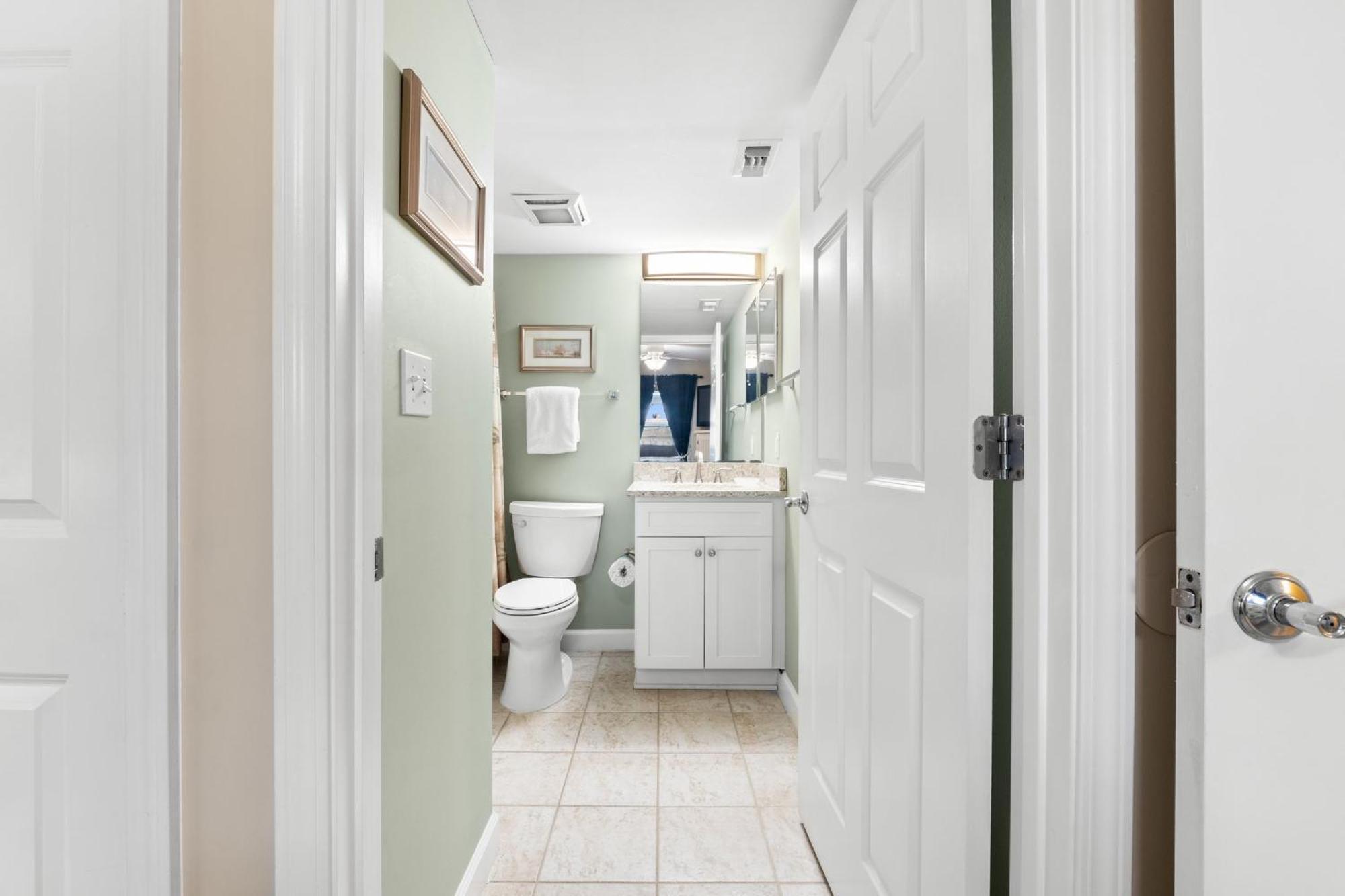 Front Radiant Robins Nest 112, Free Activities Included! Holiday home Fort Walton Beach