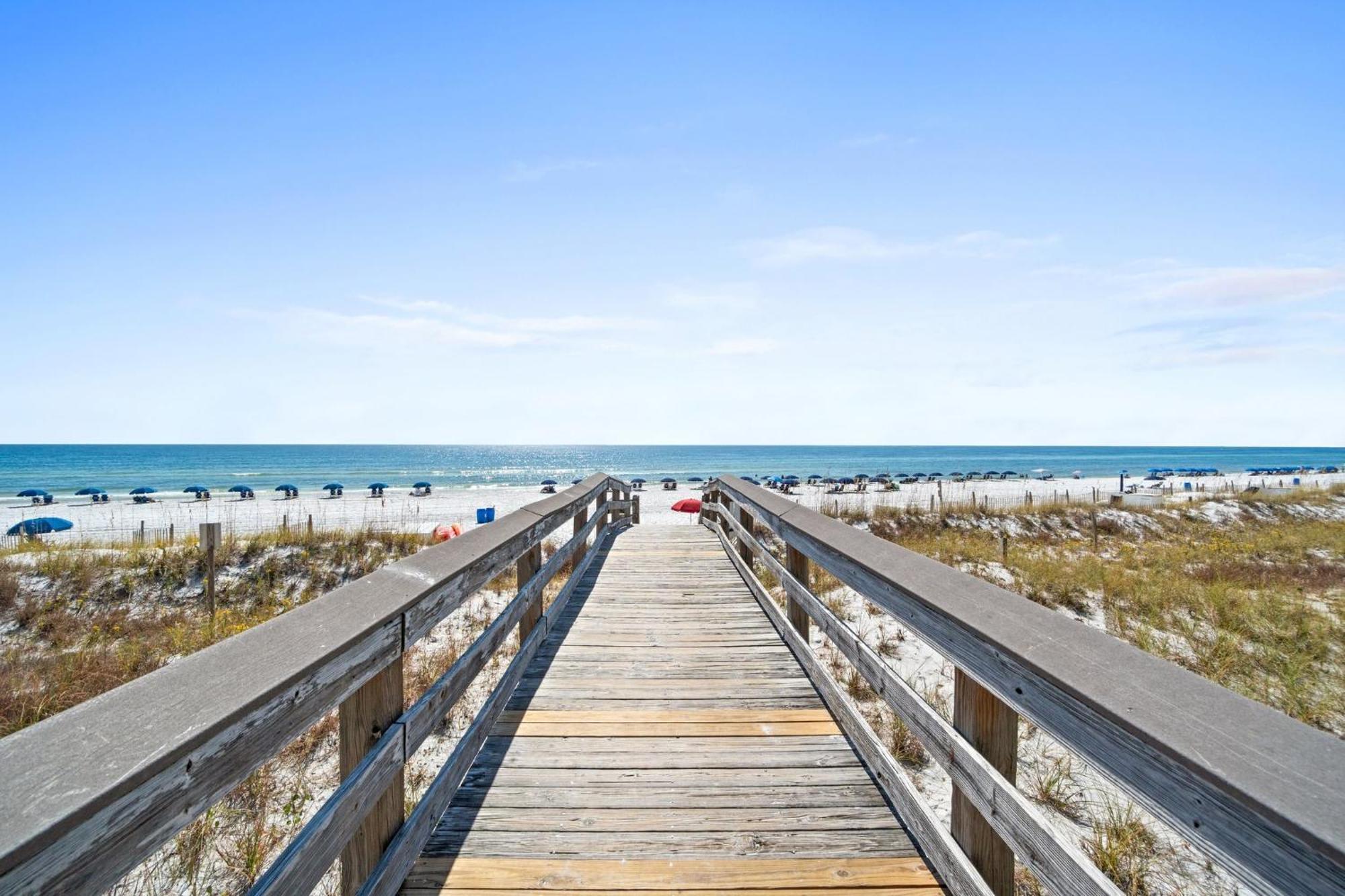 Front Radiant Robins Nest 112, Free Activities Included! * Fort Walton Beach