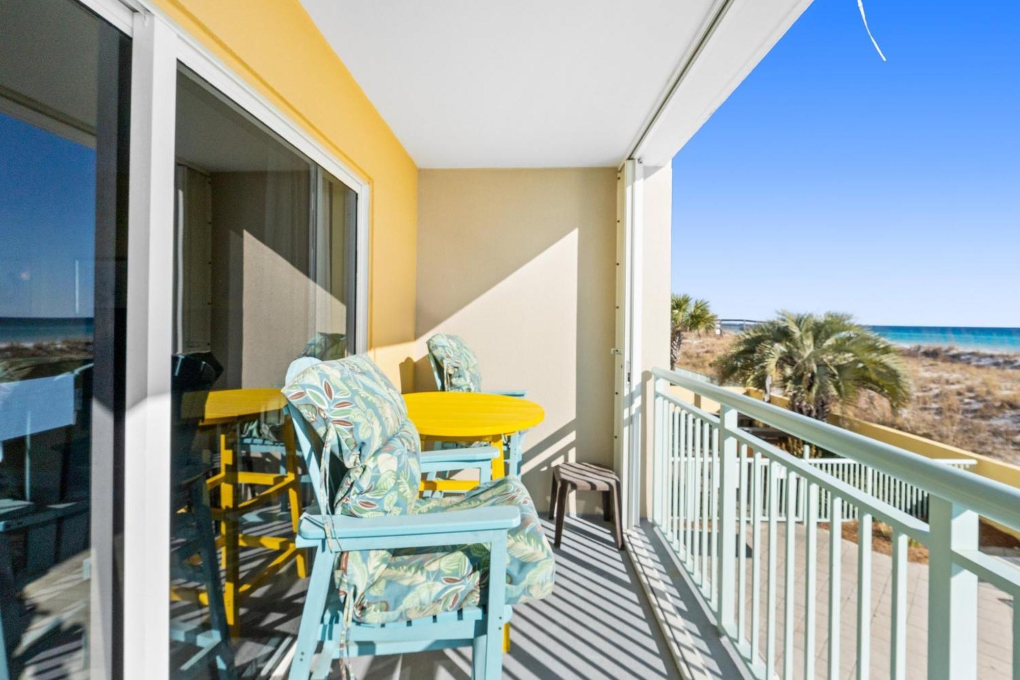 Front Radiant Robins Nest 112, Free Activities Included! Holiday home